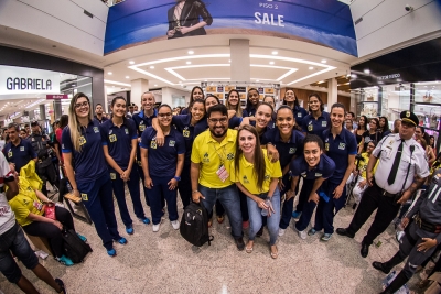 Cuiabá (MT) - 21.07.2017 - Sessão de autógrafos - Seleção feminina