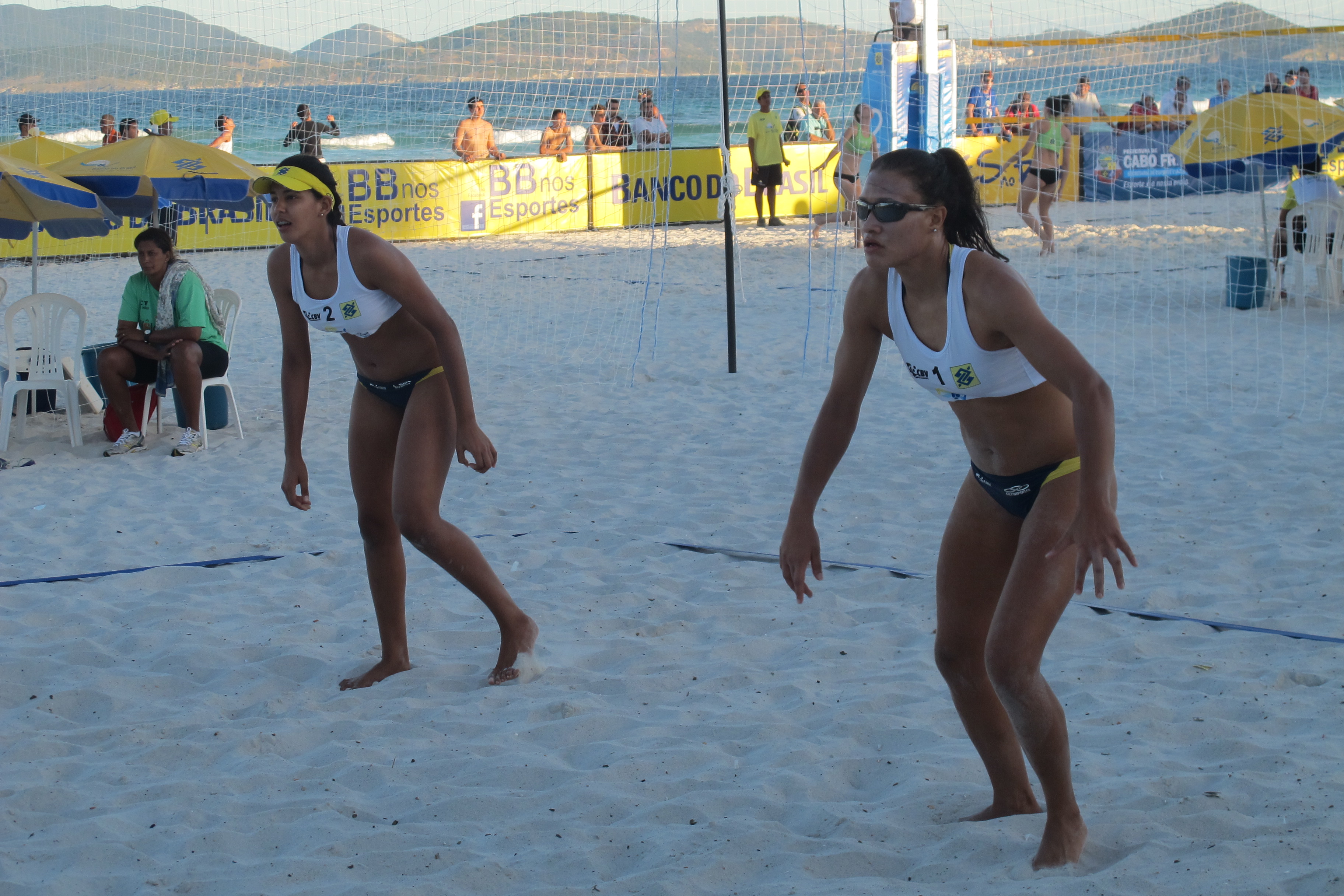 CIRCUITO BANCO DO BRASIL SUB-21: Campeãs mundiais e mais 13 duplas avançam às oitavas de final