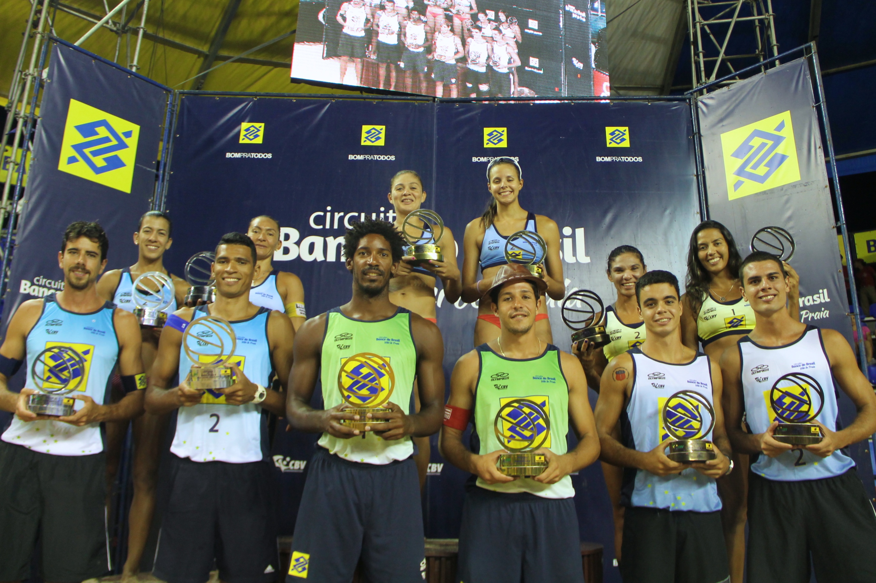 SUPER PRAIA B: Carol Horta/Neide e Thiago/Álvaro Filho são campeões em Salvador