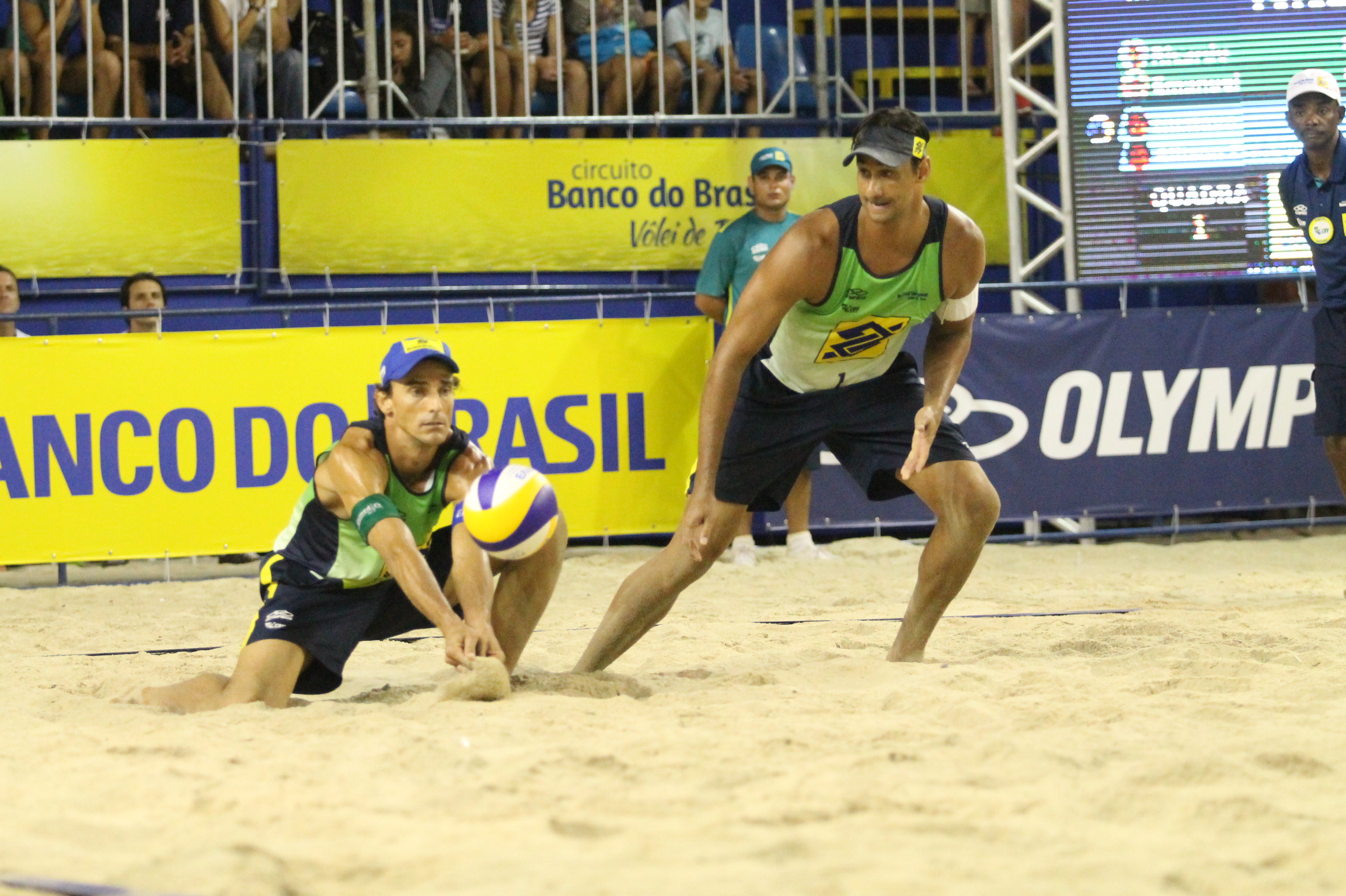 CIRCUITO BANCO DO BRASIL: Ricardo e Emanuel fazem a segunda final consecutiva e encaram Alison/Bruno Schmidt