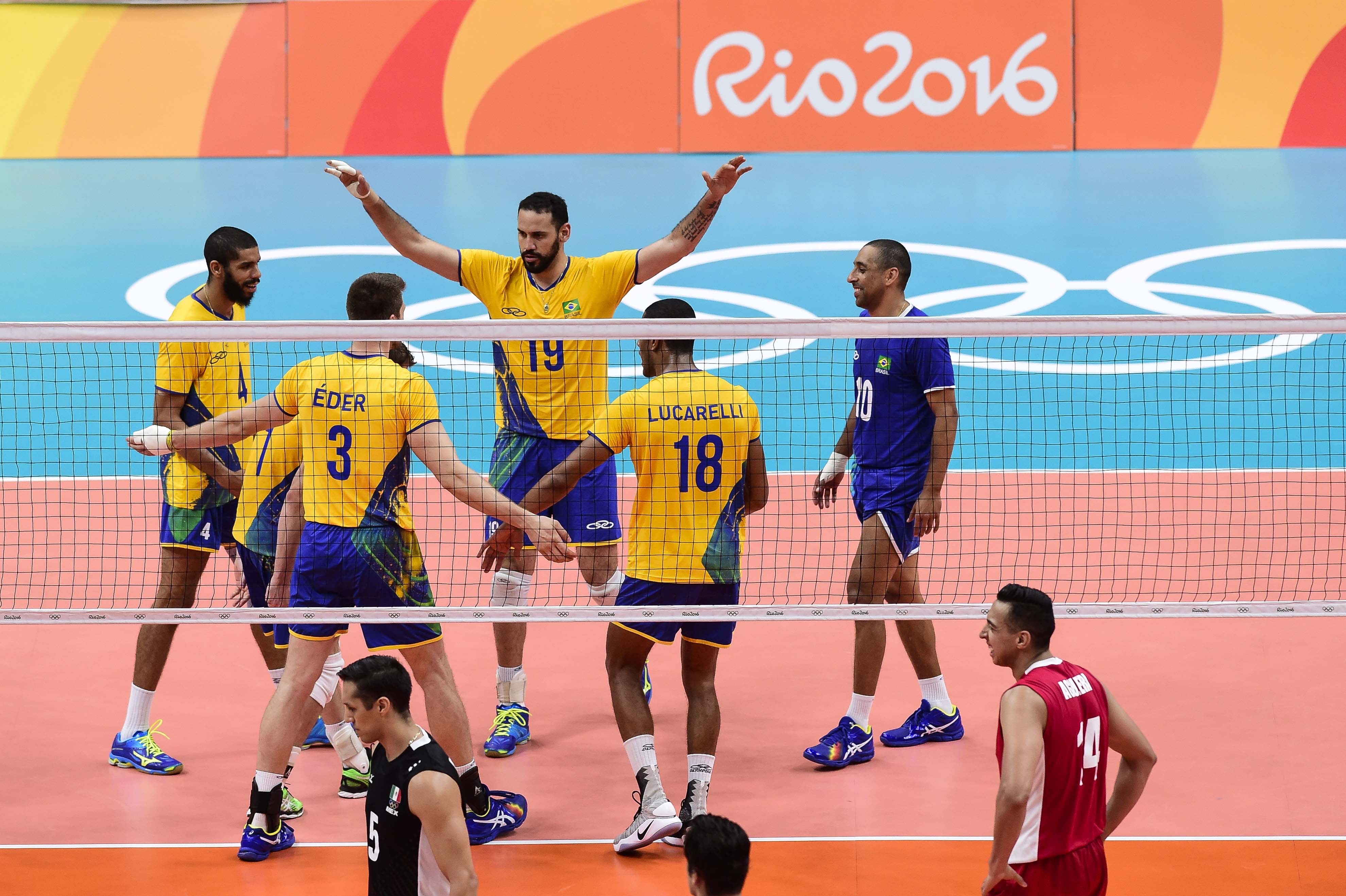 Brasil estreia com vitória no vôlei masculino