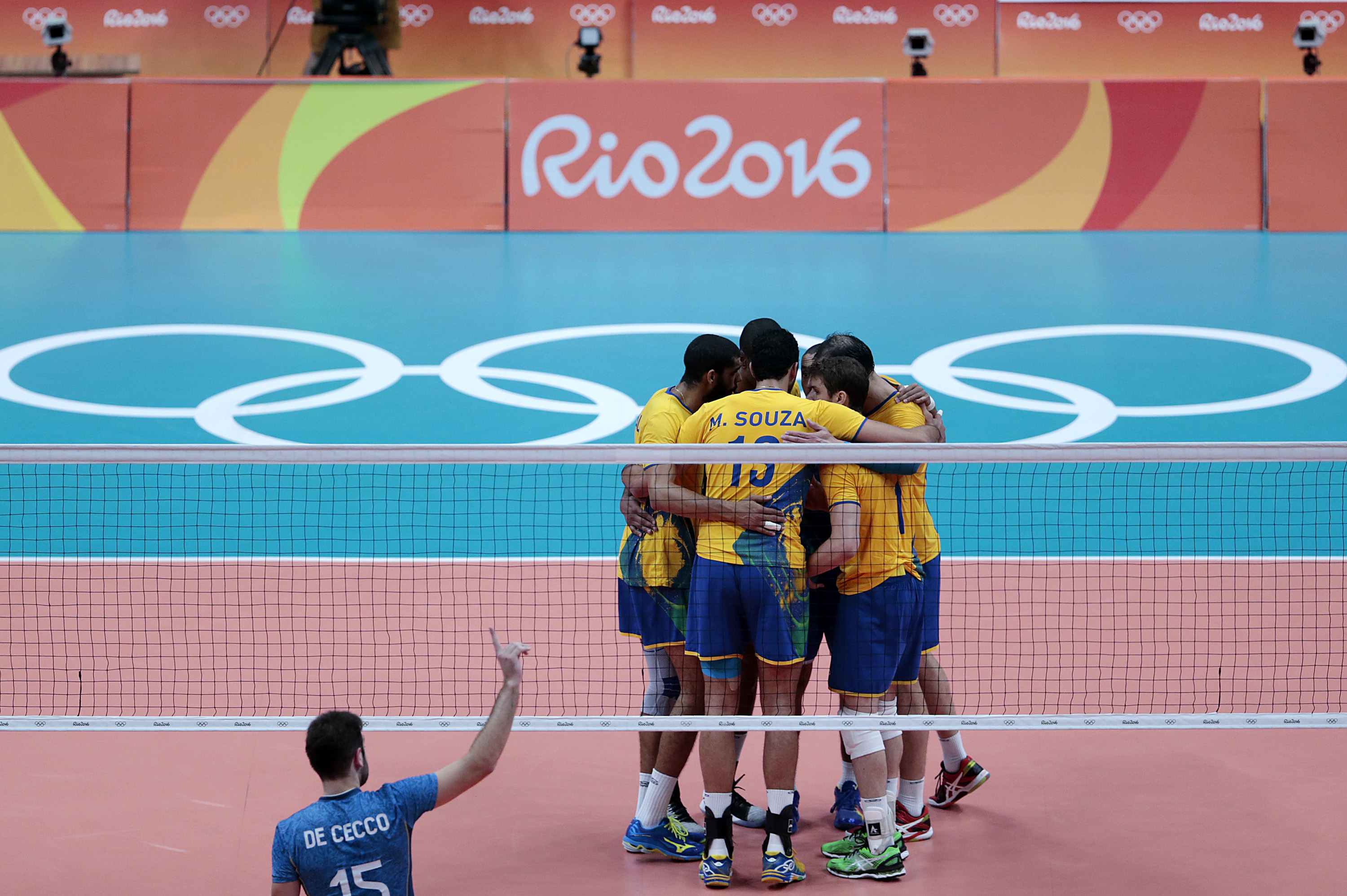 Brasil vence a Argentina e está na semifinal