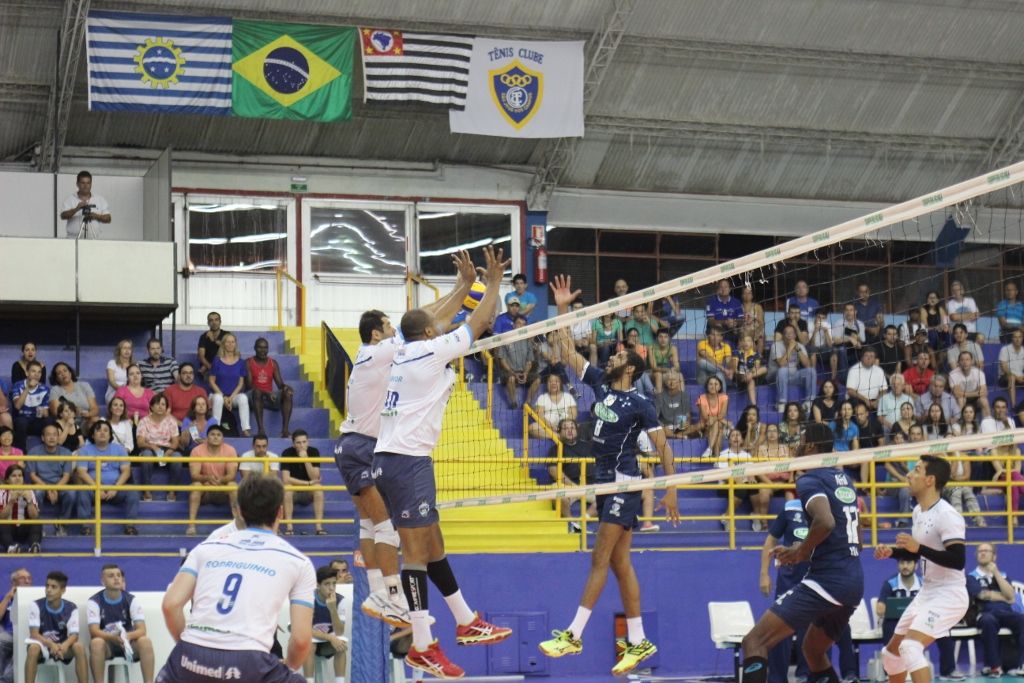 Sada Cruzeiro e São José Vôlei fazem primeiro jogo da série decisiva nesta quarta-feira 