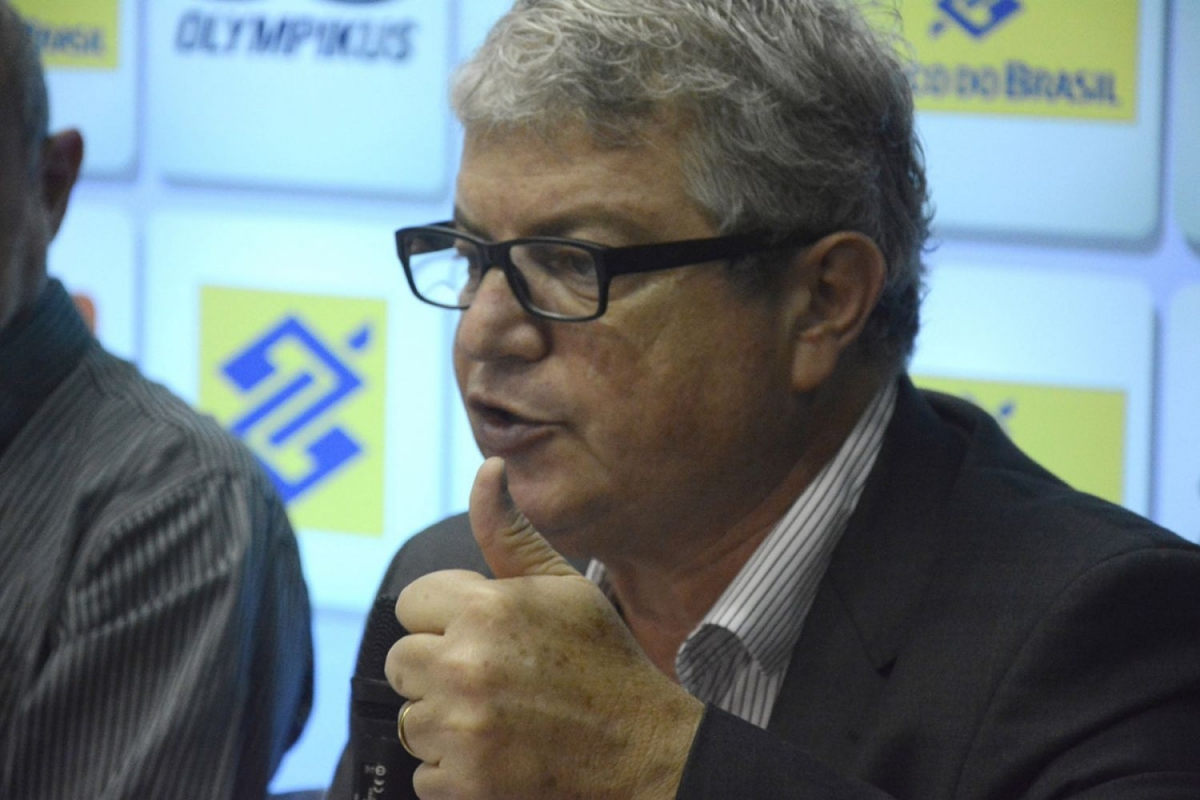 Diretor executivo da CBV faz palestra em Congresso Nacional de Atletas do Voleibol  