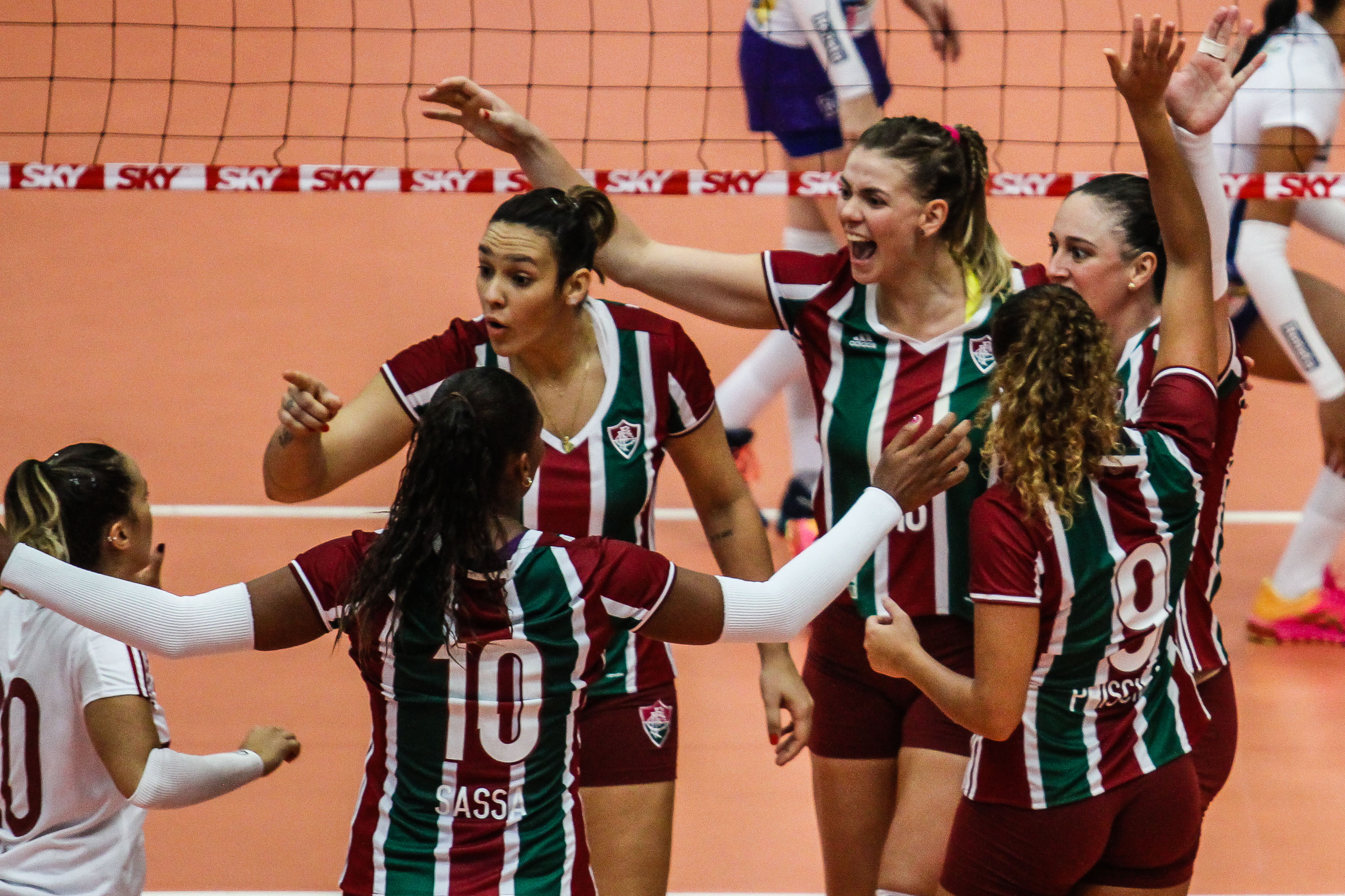 Fora de casa, Fluminense vence o Renata Valinhos/Country 