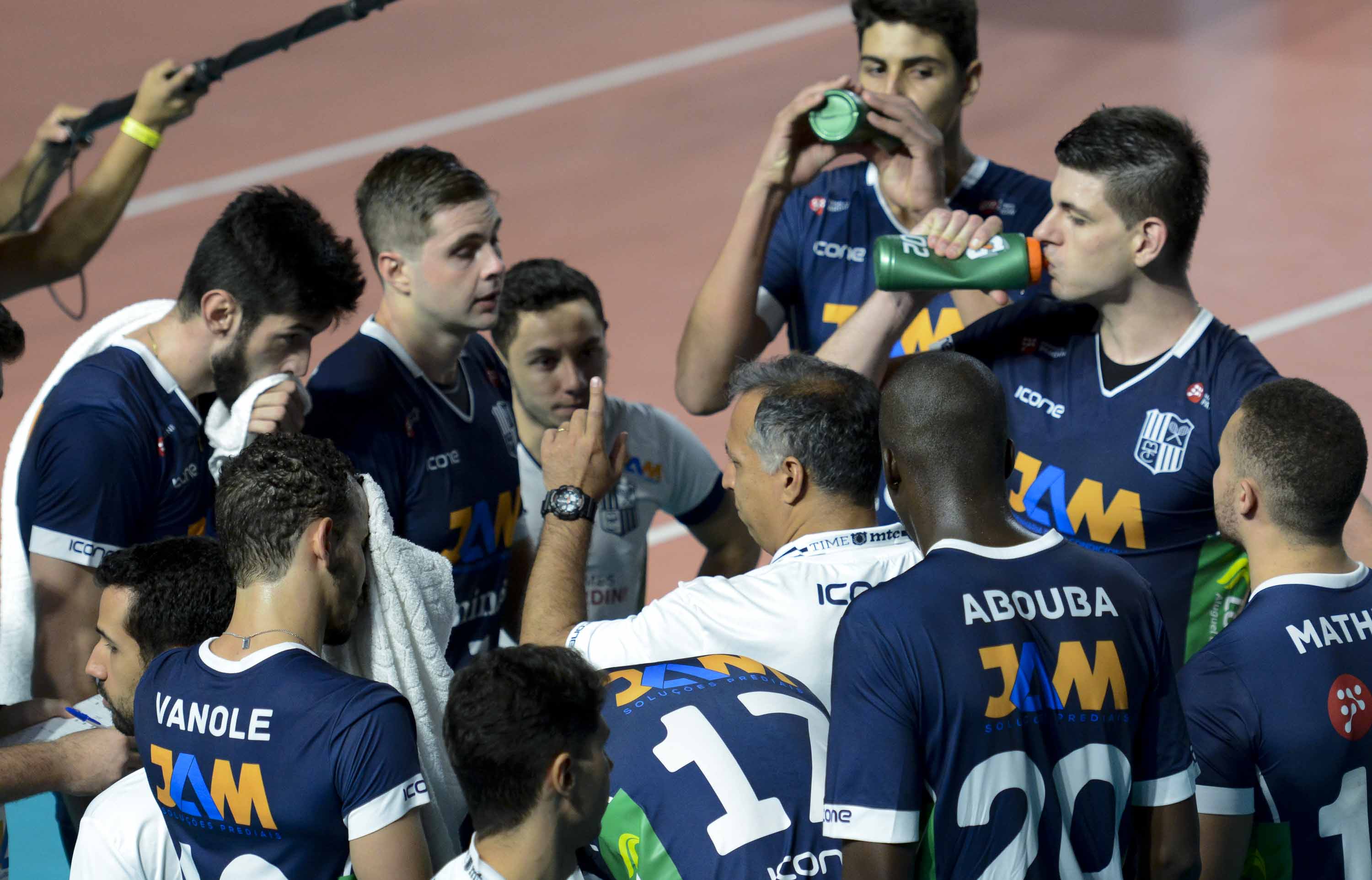 Minas Tênis Clube e Vôlei Brasil Kirin fazem encerram a rodada