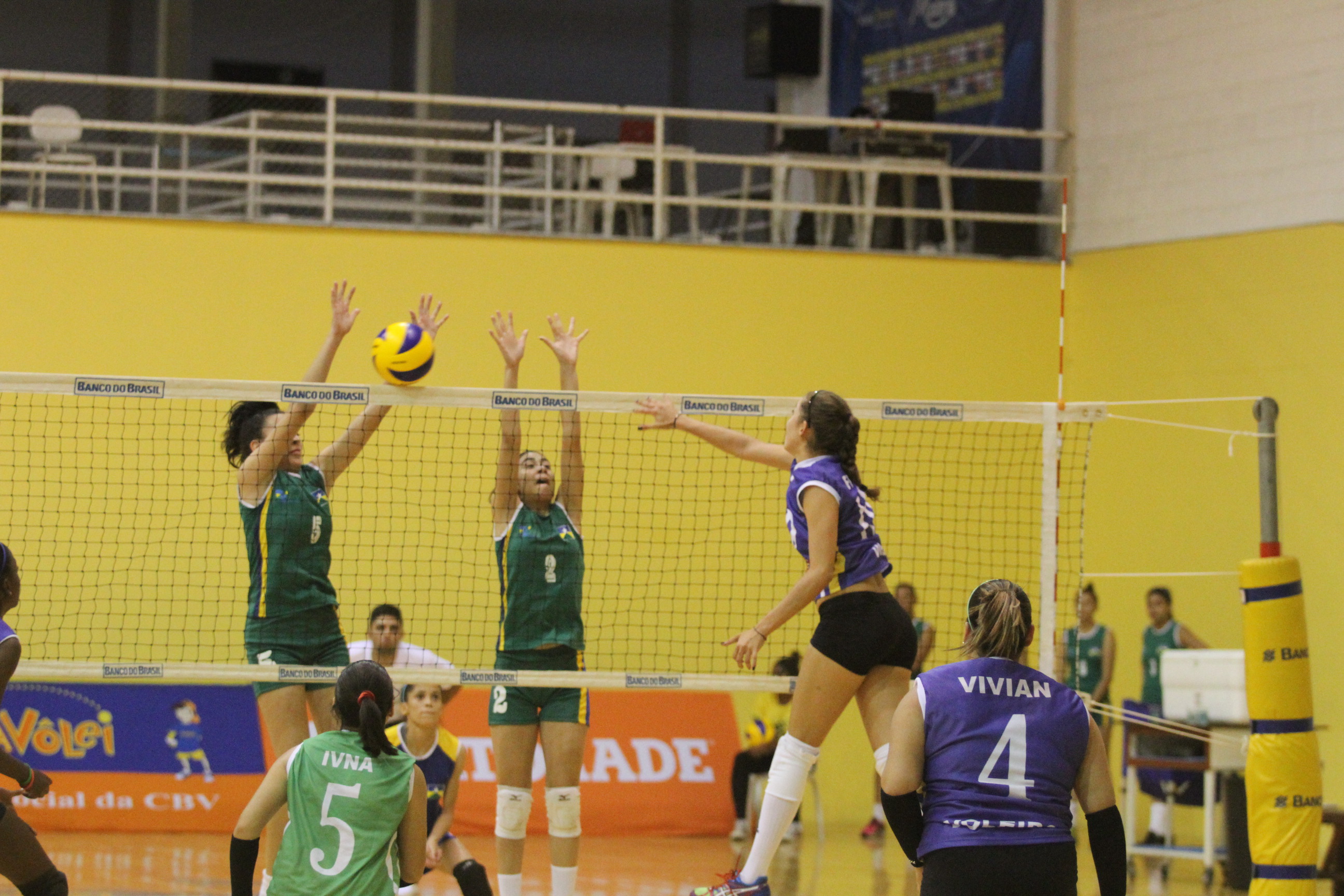 Torneio tem início com cinco partidas em Saquarema