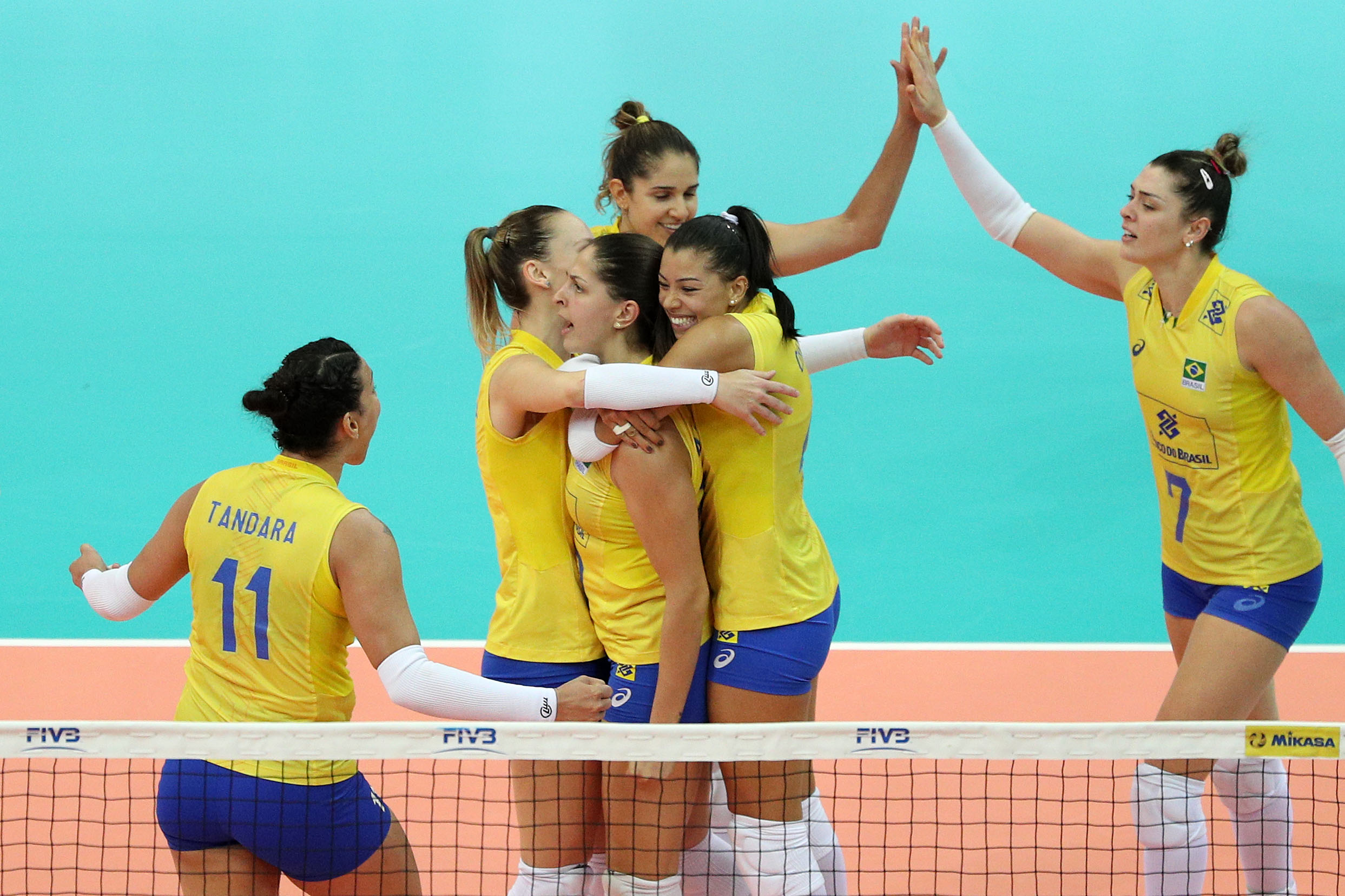 Brasil vence Holanda e segue na luta pela semifinal 