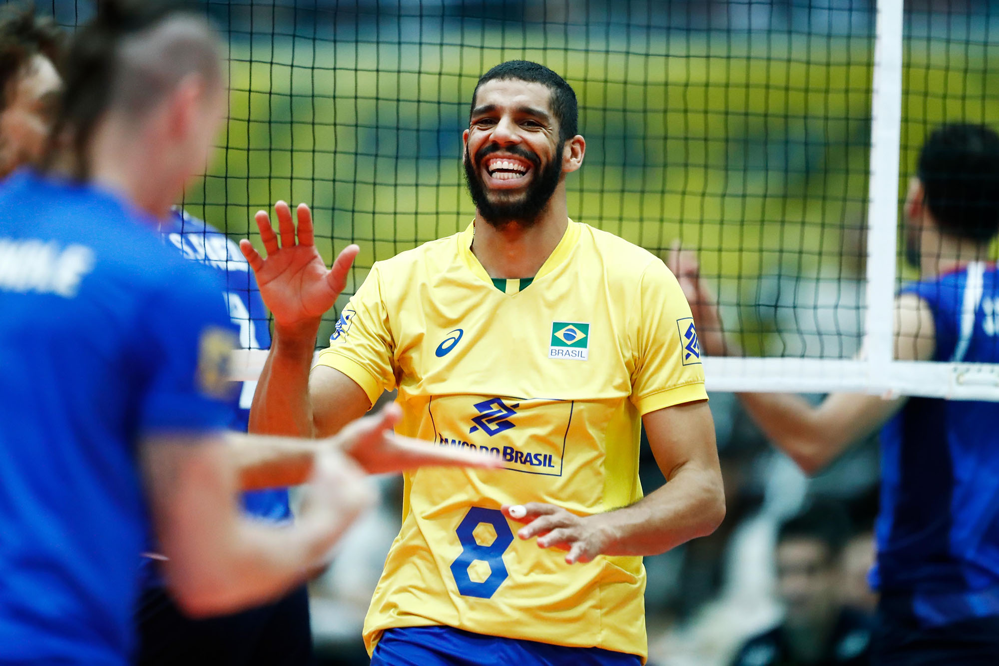 Brasil vence o Irã por 3 sets a 0 pela Copa dos Campeões 