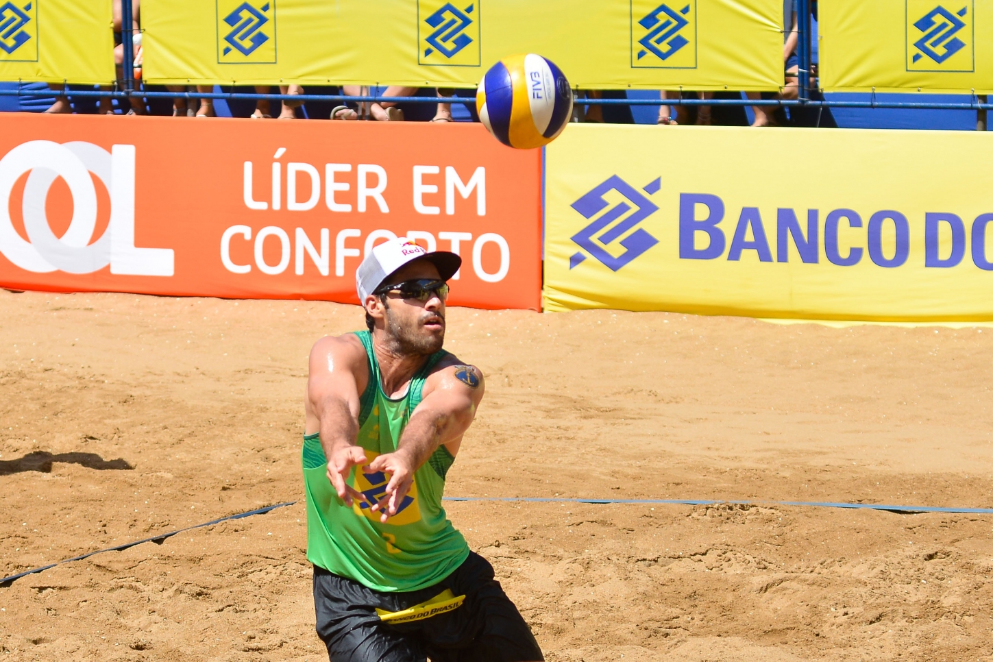 Bruno Schmidt busca bicampeonato em Natal ao lado de norte-americano