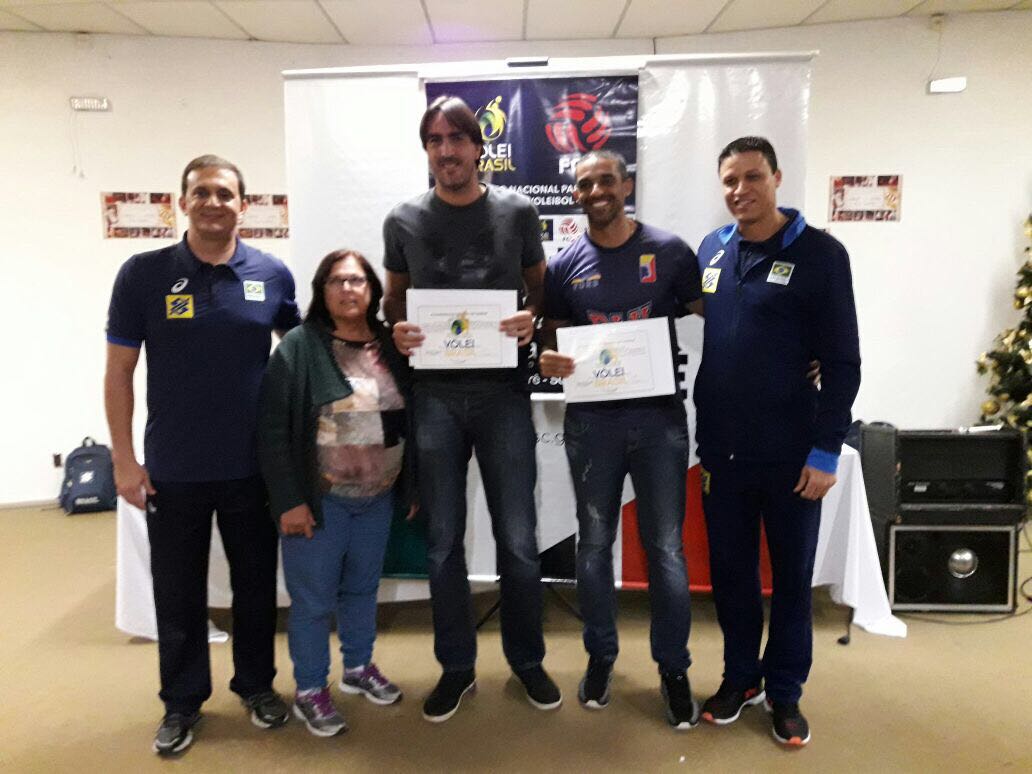 Campeão olímpico Rodrigão é destaque em curso de treinadores