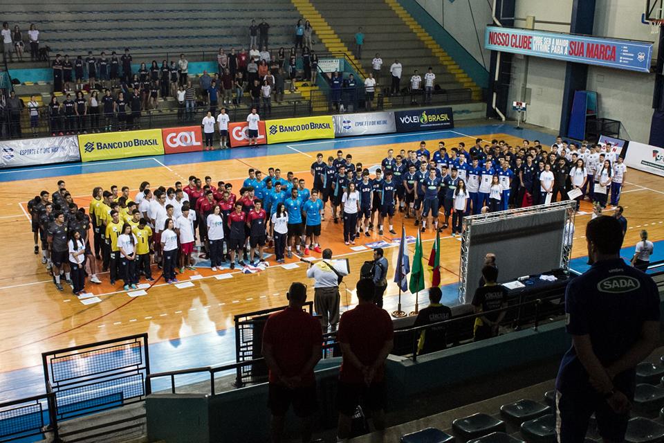 Competição arranca com cinco partidas