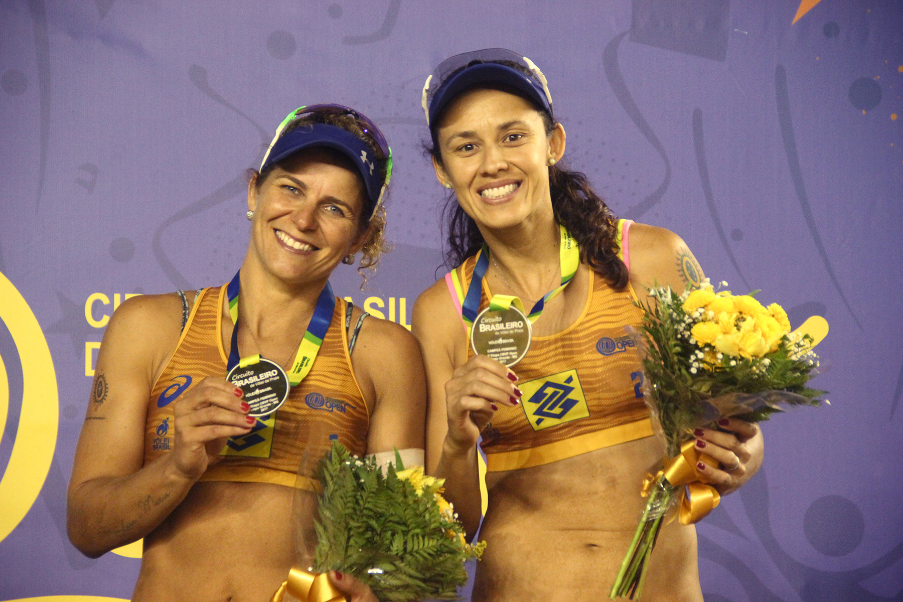 Larissa/Talita conquistam o bicampeonato em Campo Grande sem perder nenhum set