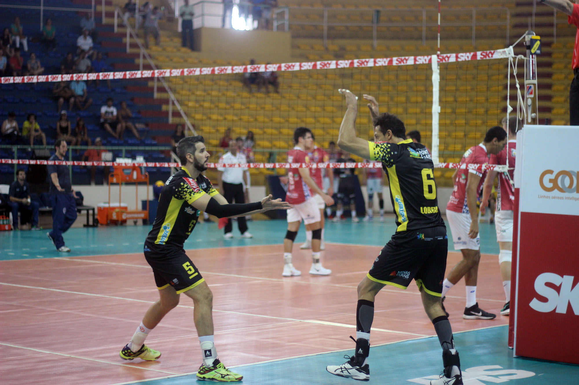 Montes Claros vence o JF Vôlei na primeira partida em casa