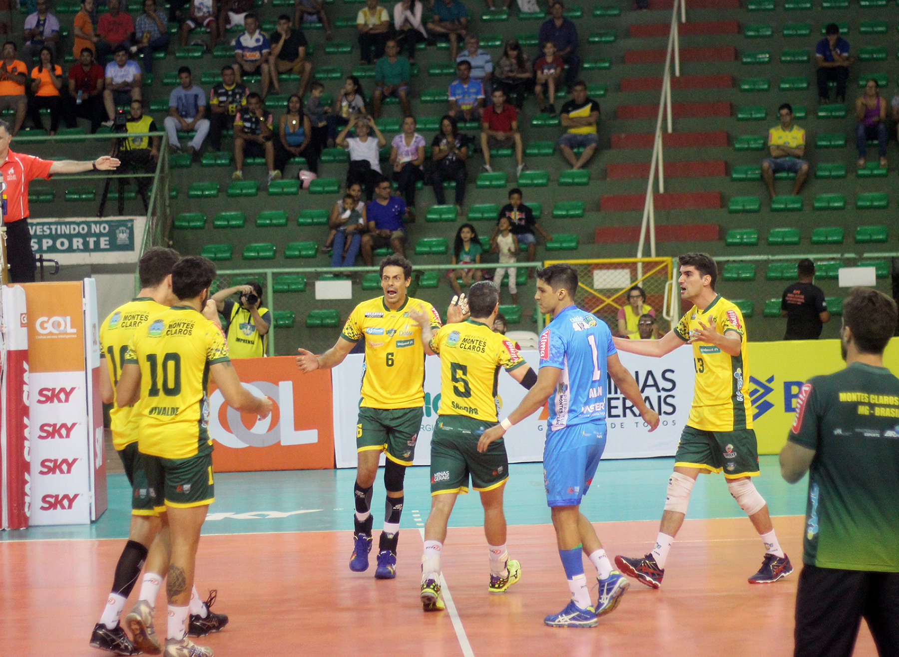 Montes Claros Vôlei e Sada Cruzeiro fazem duelo mineiro