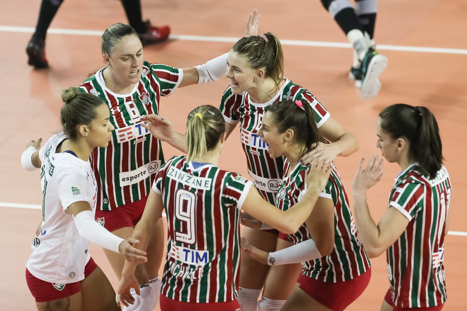 No quinto set, Fluminense vence Pinheiros 