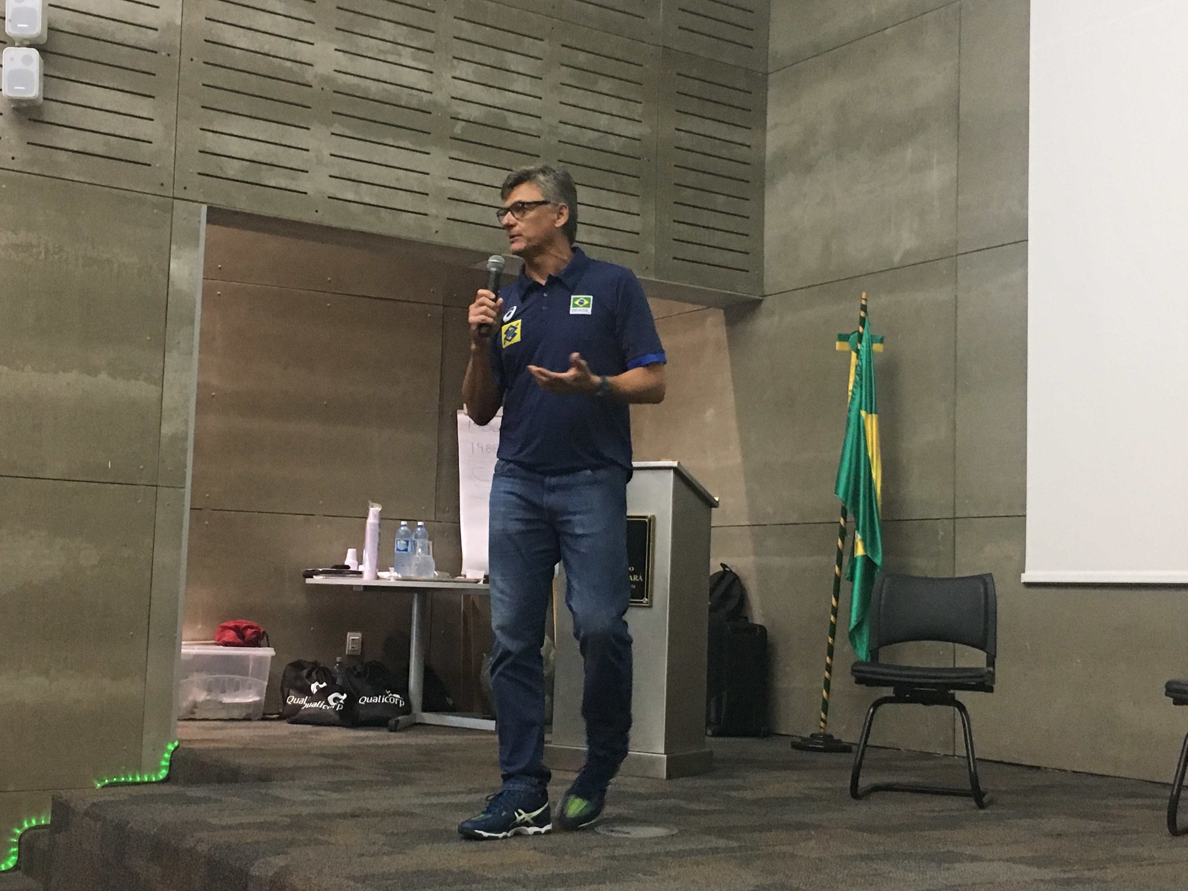 Primeira edição do Seminário Interdisciplinar de Voleibol é sucesso em Fortaleza