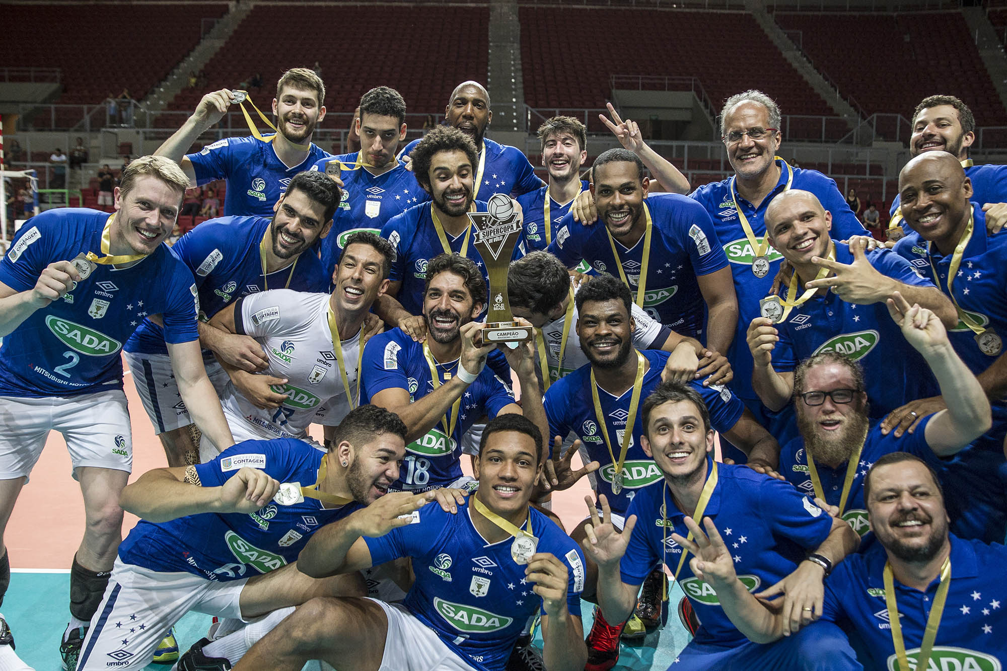 Sada Cruzeiro comemora o título da Supercopa