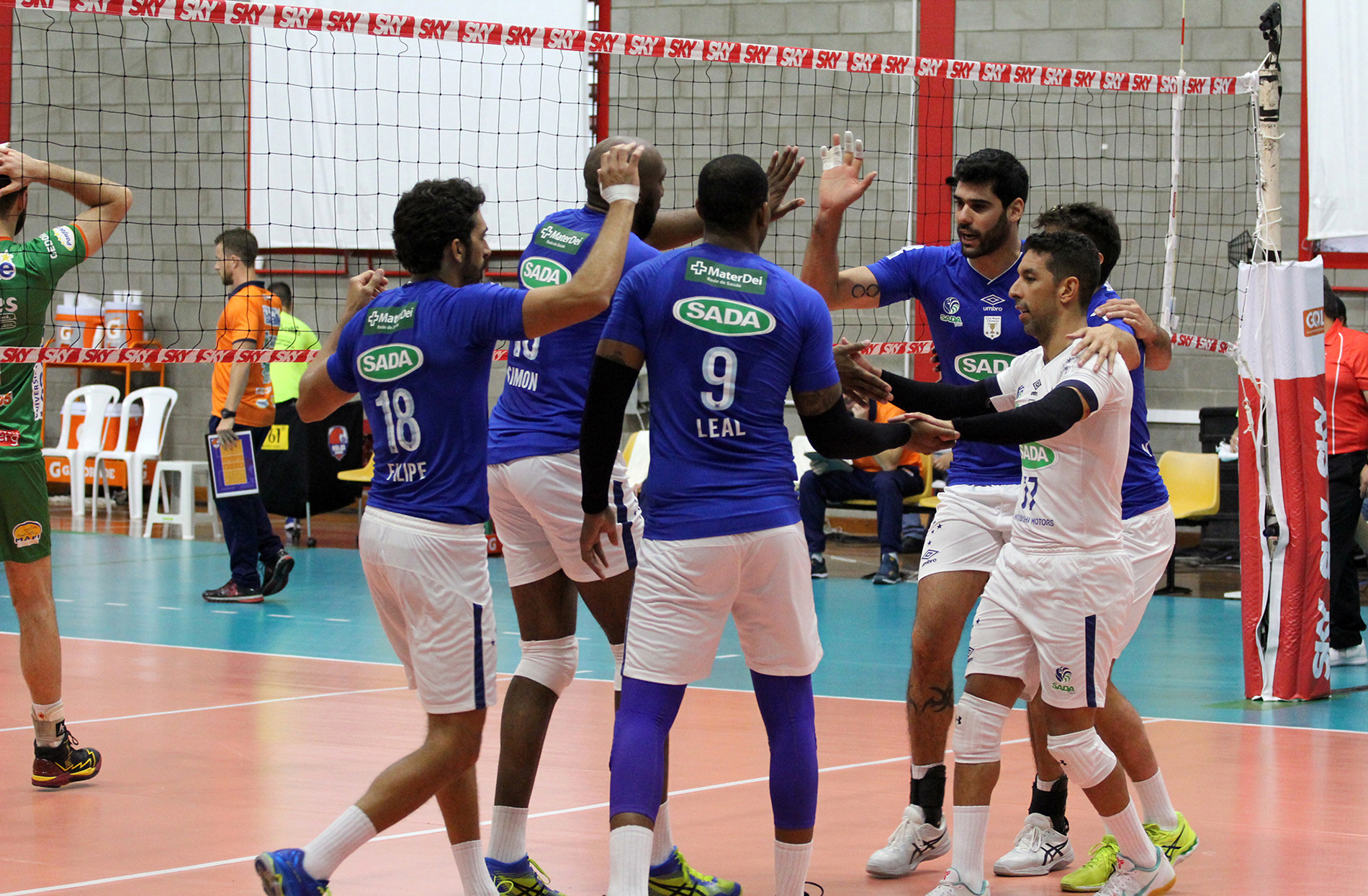 Sada Cruzeiro vence o Lebes Canoas por 3 sets a 1