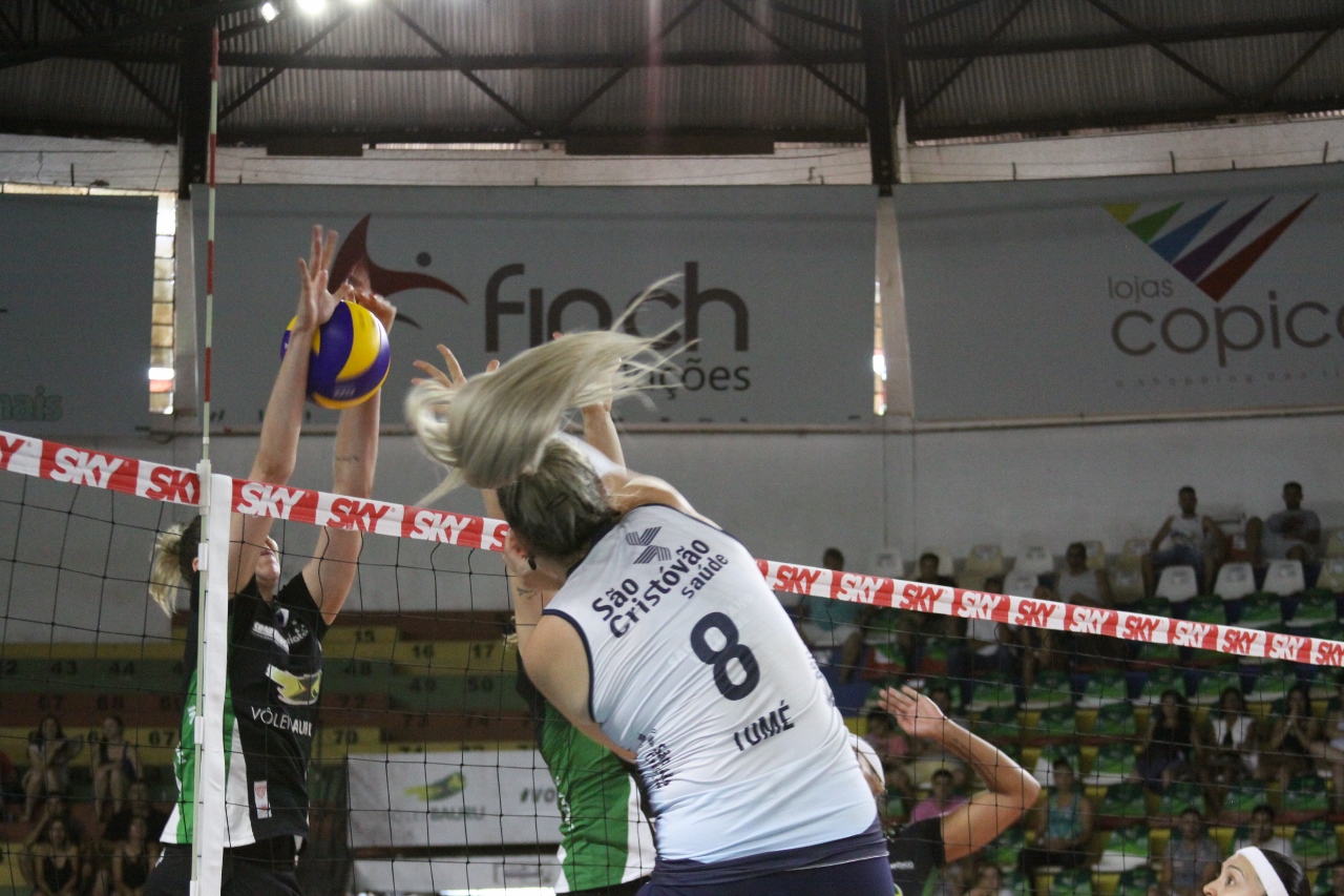 São Cristóvão Saúde/São Caetano vence Vôlei Bauru e garante vaga na Copa Brasil 