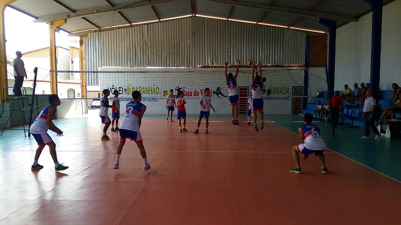 Seis jogos marcaram a abertura do torneio