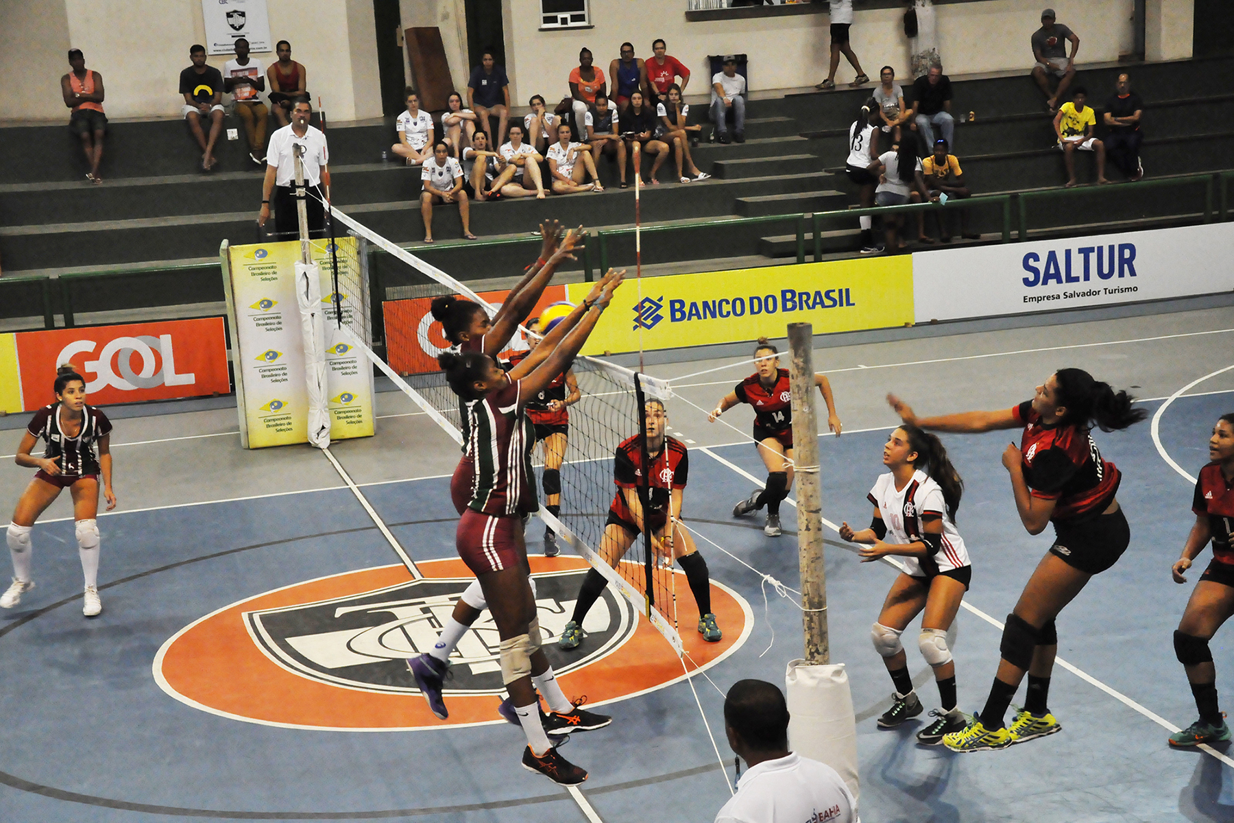 Semifinalistas definidos com cariocas, paulistas e catarinenses