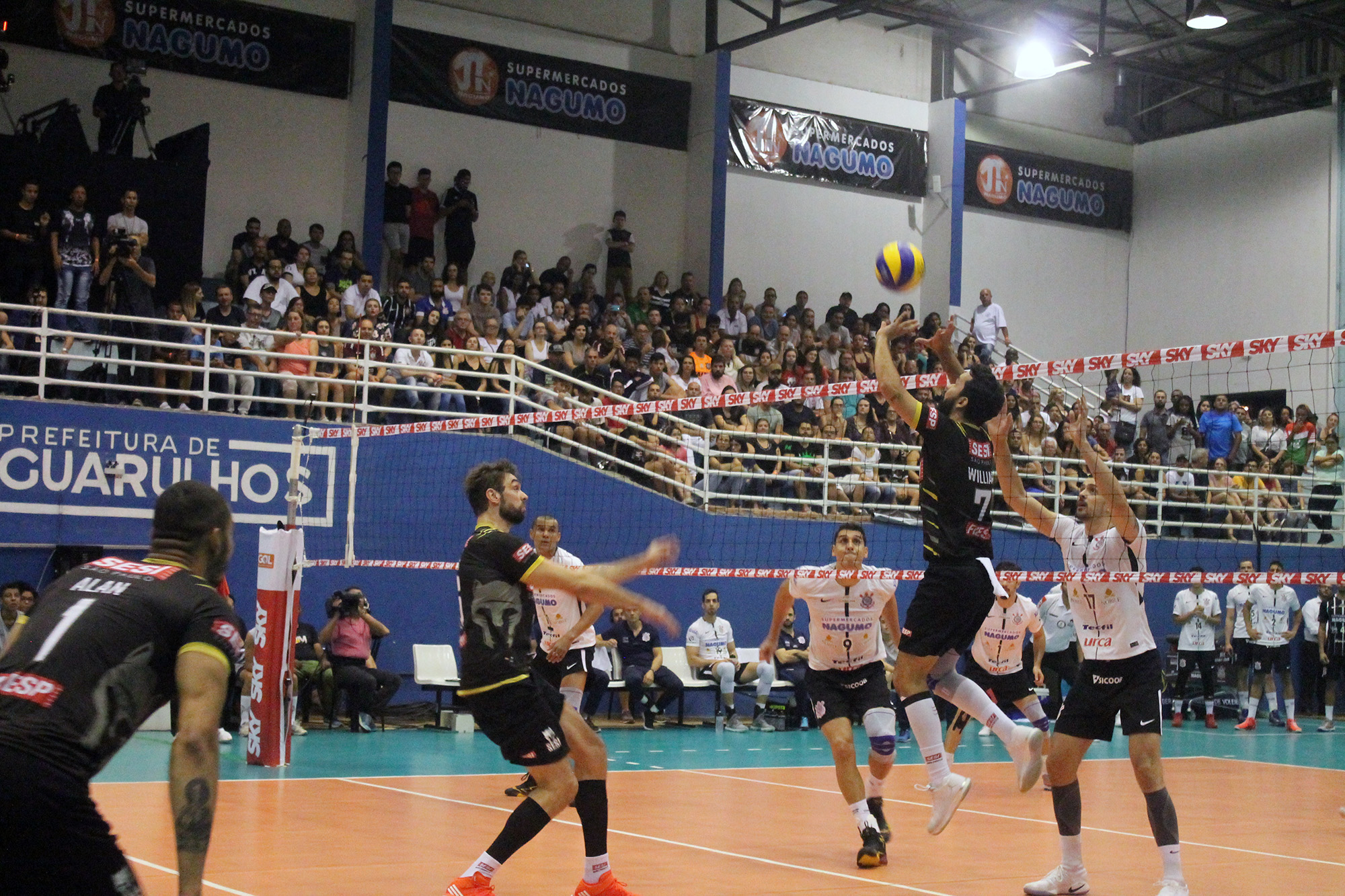 Sesi-SP vence o Corinthians-Guarulhos em partida de grande equilíbrio