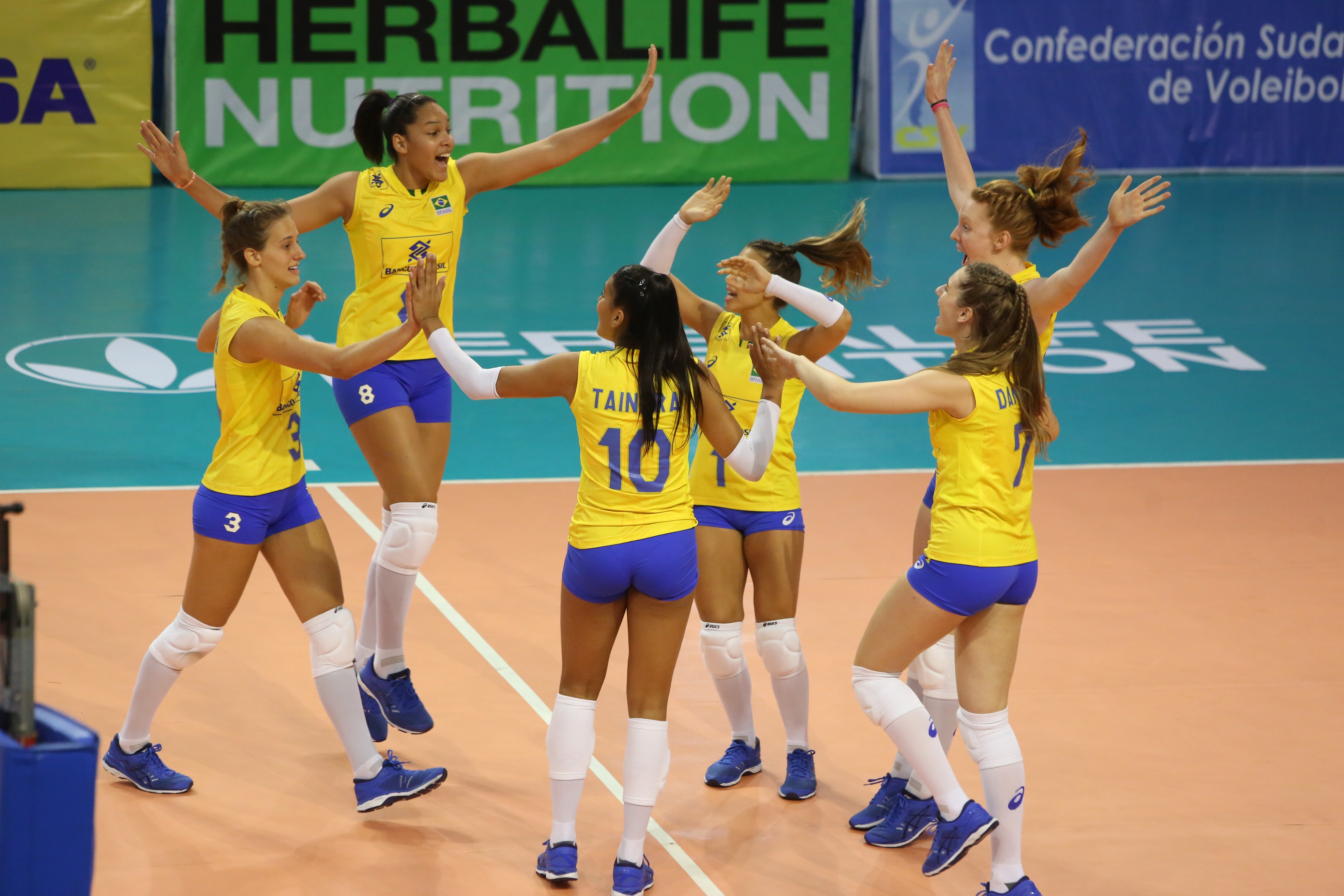 Brasil vence o Peru e garante vaga no Mundial da categoria