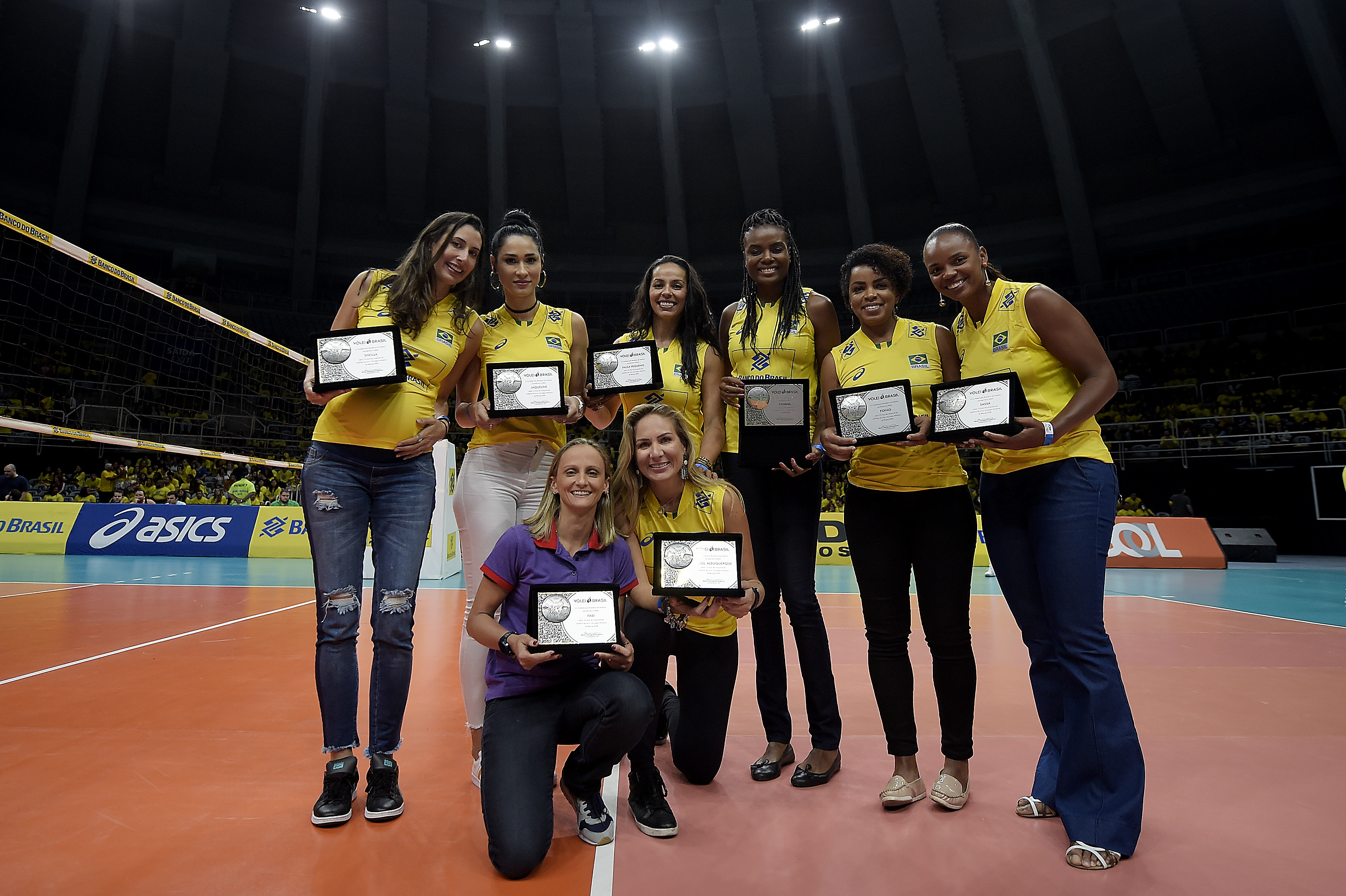 CBV homenageia campeãs de Pequim 2008 no templo do voleibol