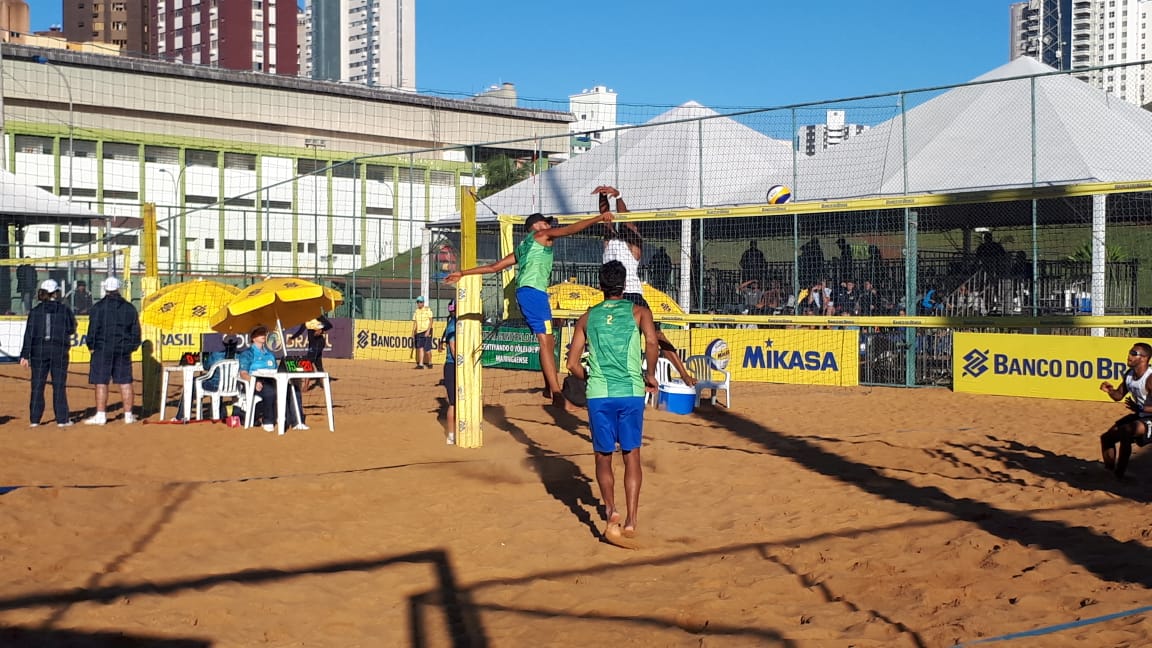 Classificatório define últimas vagas e medalhista olímpico avança em Maringá