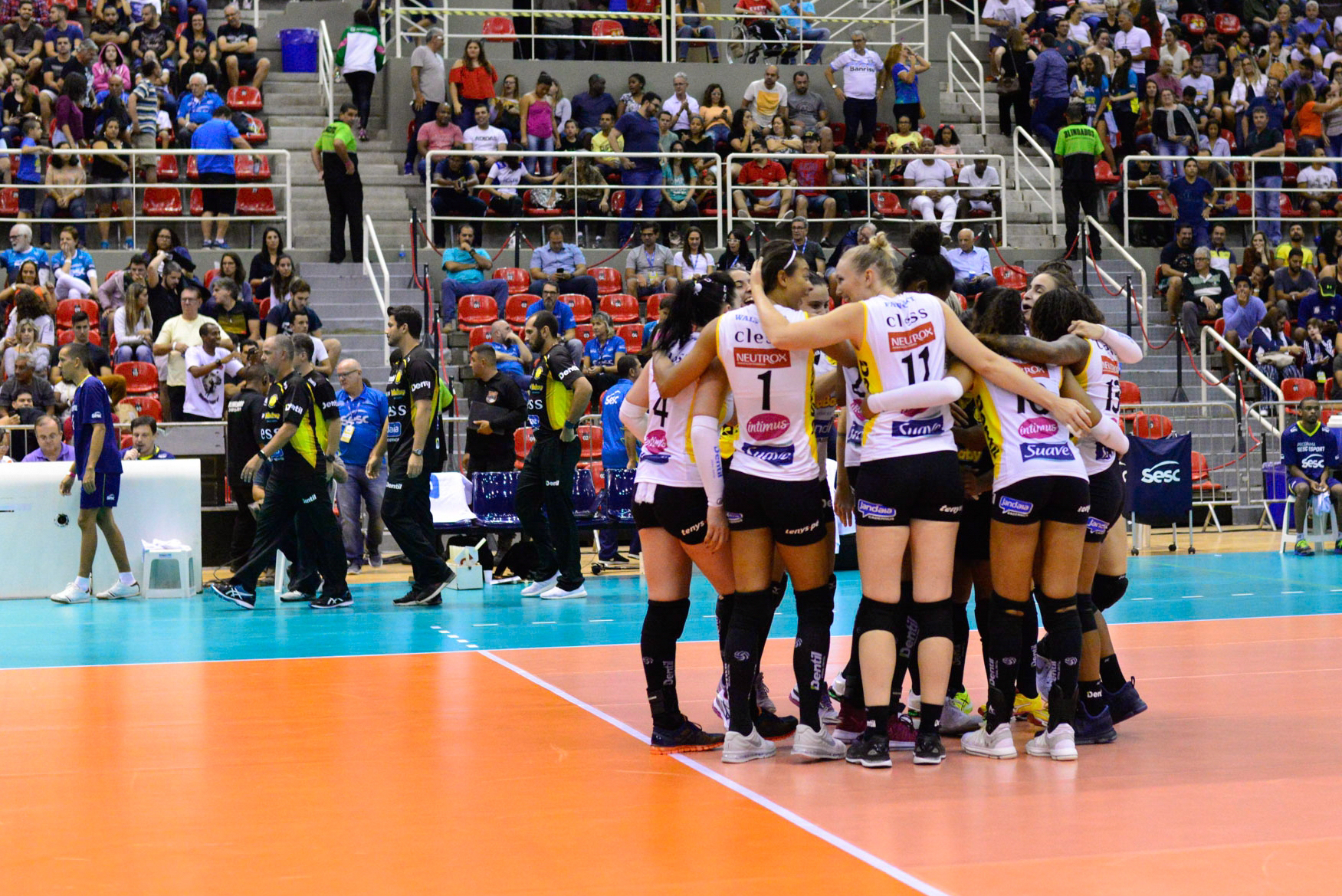 Dentil/Praia Clube e Vôlei Nestlé fazem jogo decisivo nesta sexta-feira 