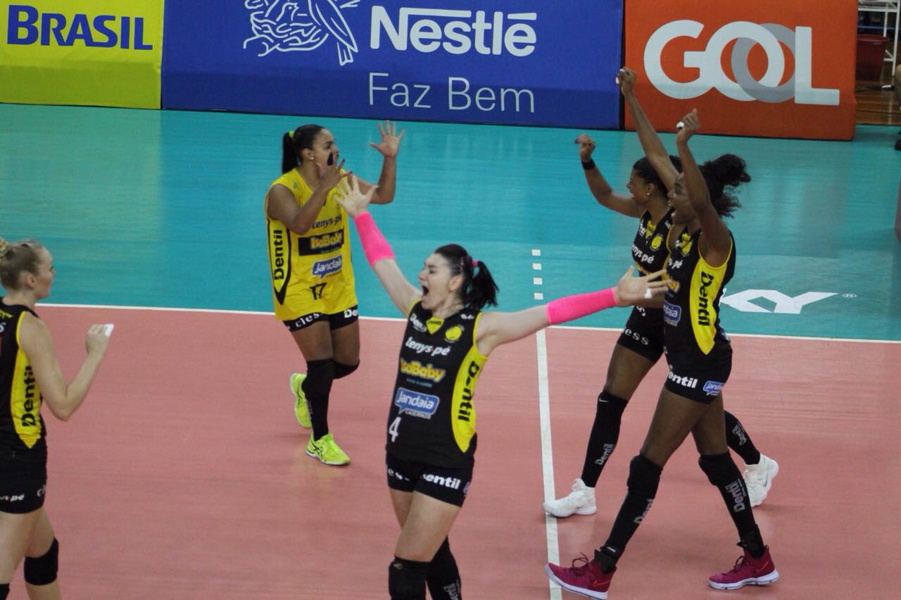 Dentil/Praia Clube vence Vôlei Nestlé e está na final 