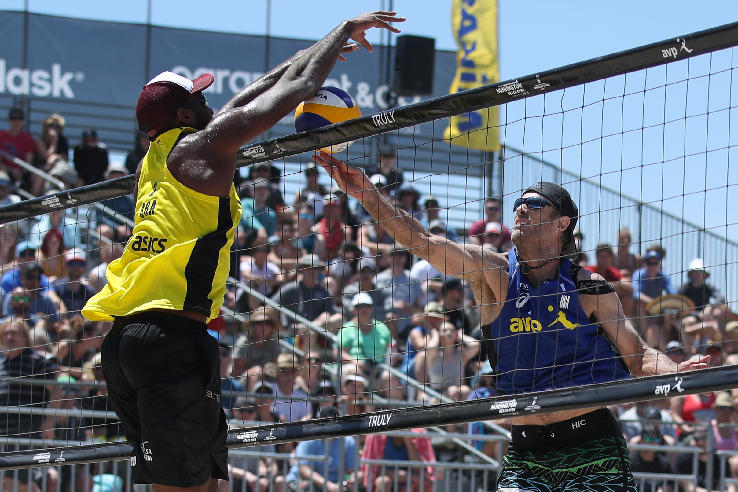 Evandro e André vão à semifinal e encaram espanhóis em Huntington Beach