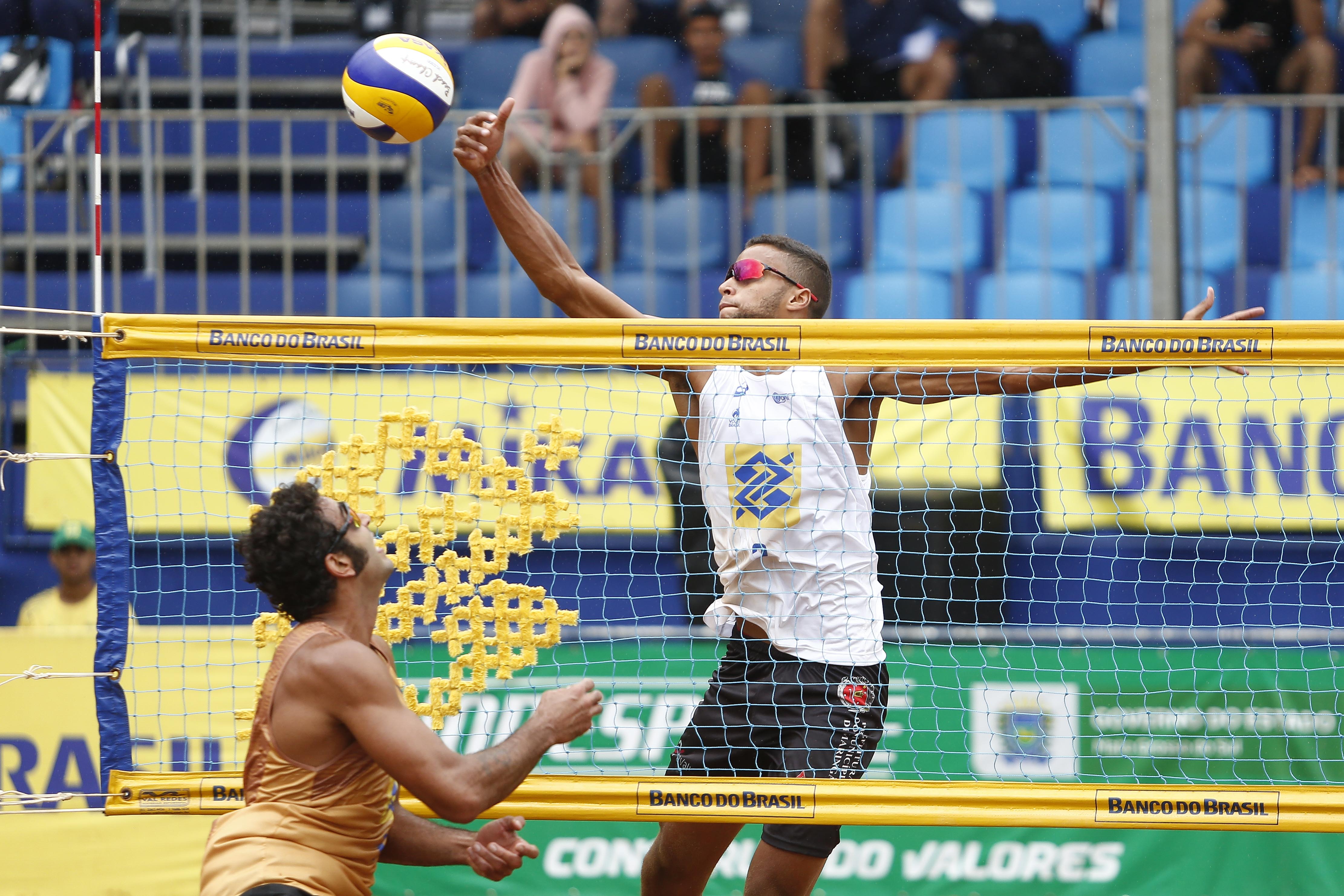 Oitavas de final são definidas em Campo Grande com atletas da casa