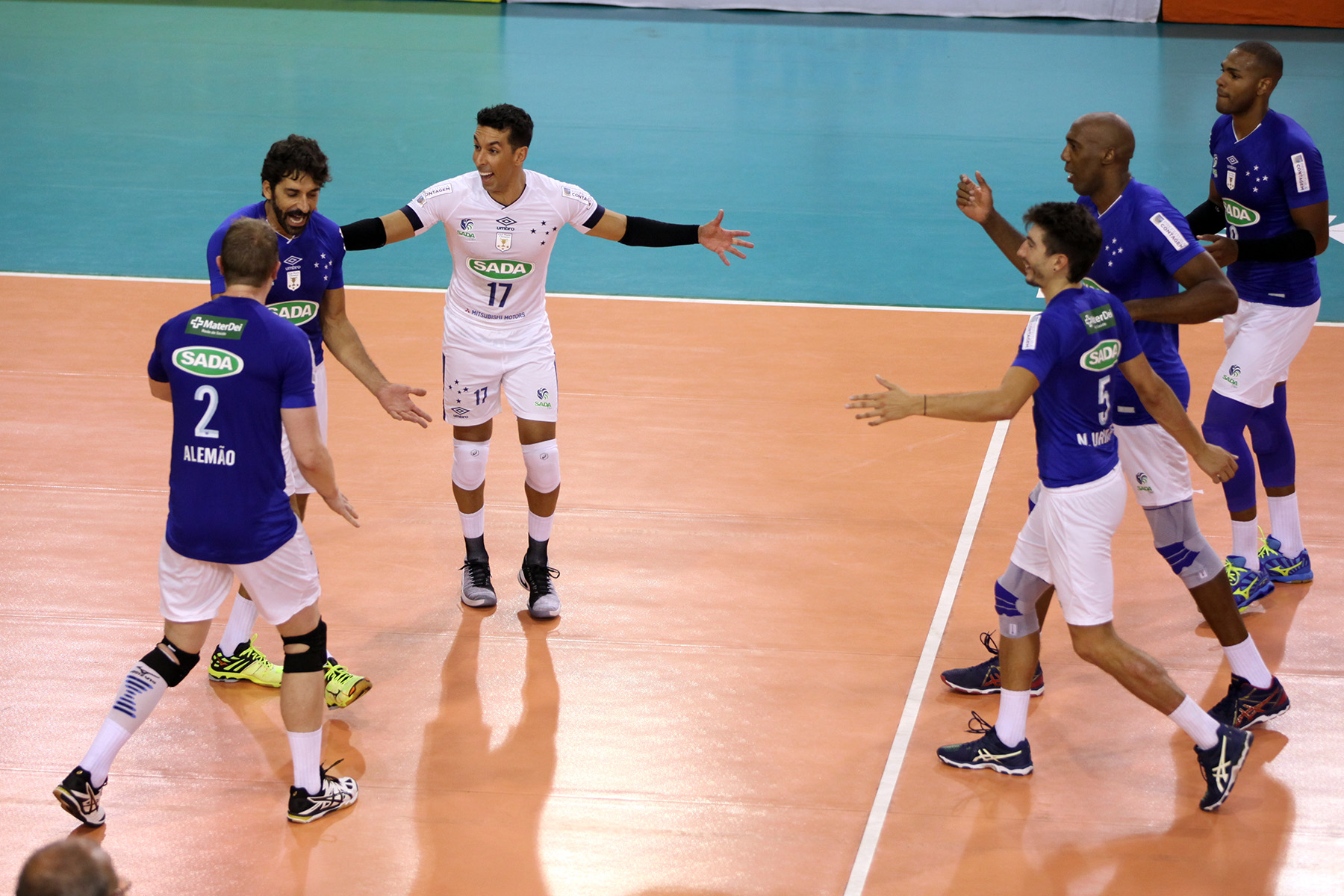 Sada Cruzeiro vence na abertura da rodada