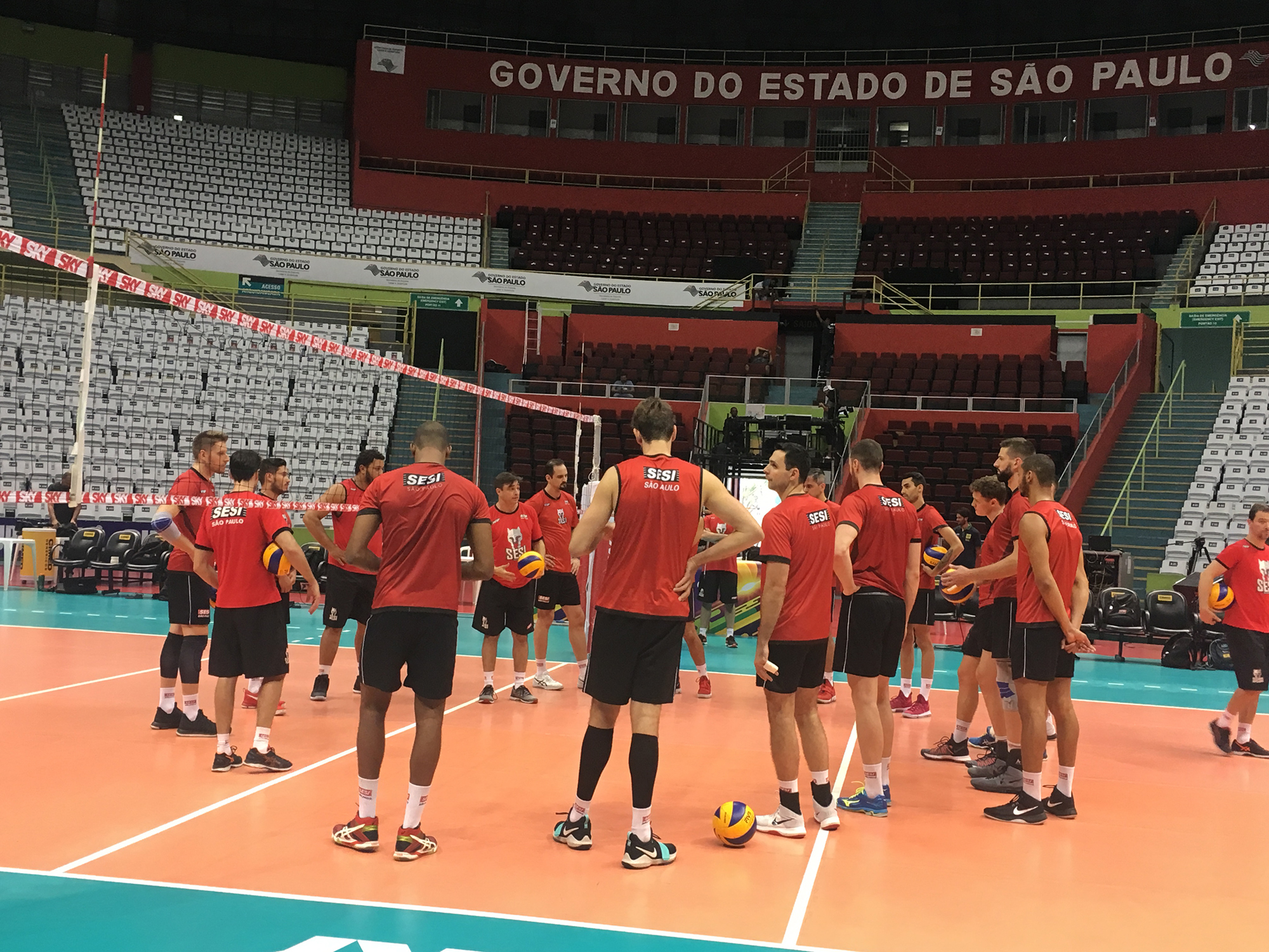 Sesi-SP e Sada Cruzeiro se enfrentam na primeira partida da final