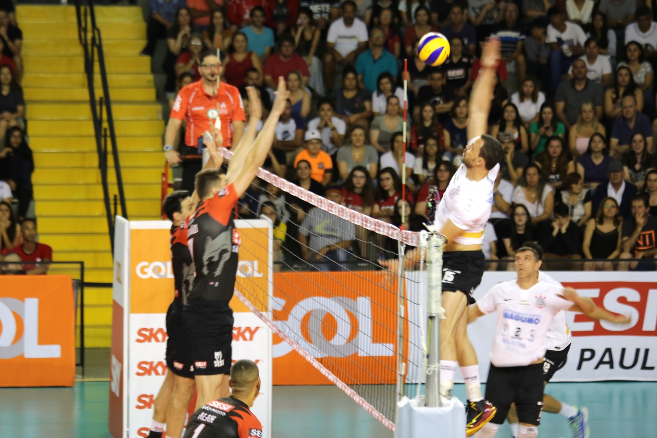 Sesi-SP vence o Corinthians-Guarulhos por 3 sets a 0 