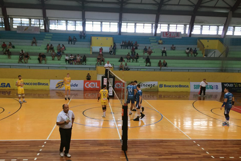 Super Vôlei Santo André, Botafogo, Vôlei UM Itapetininga e UPIS vencem