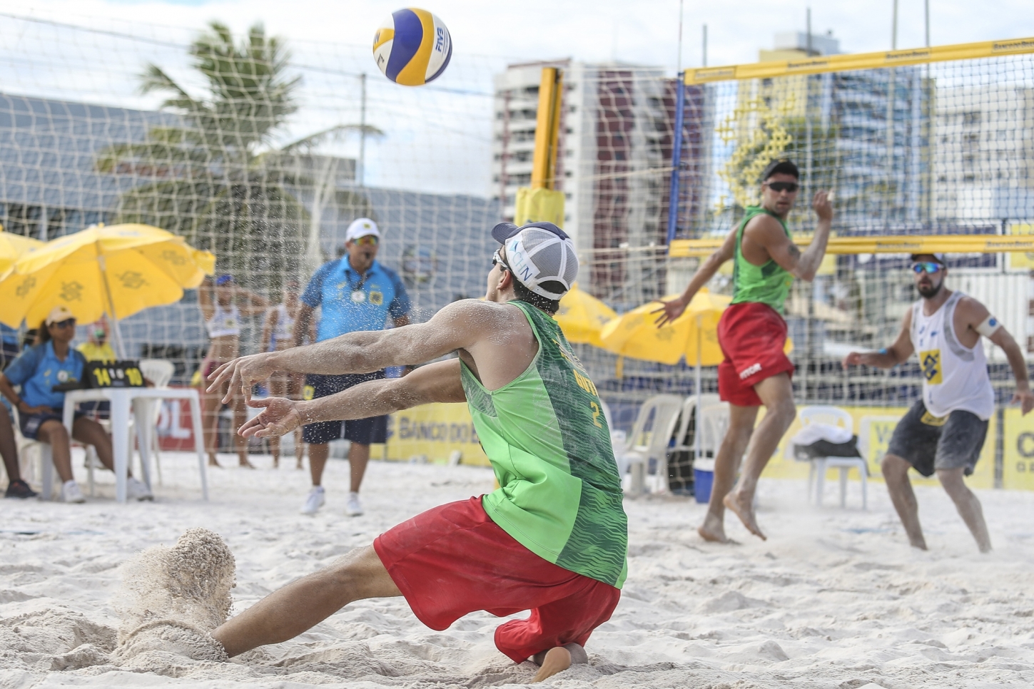 Vitor Felipe e Guto representam o Brasil em etapa Finals na Argentina