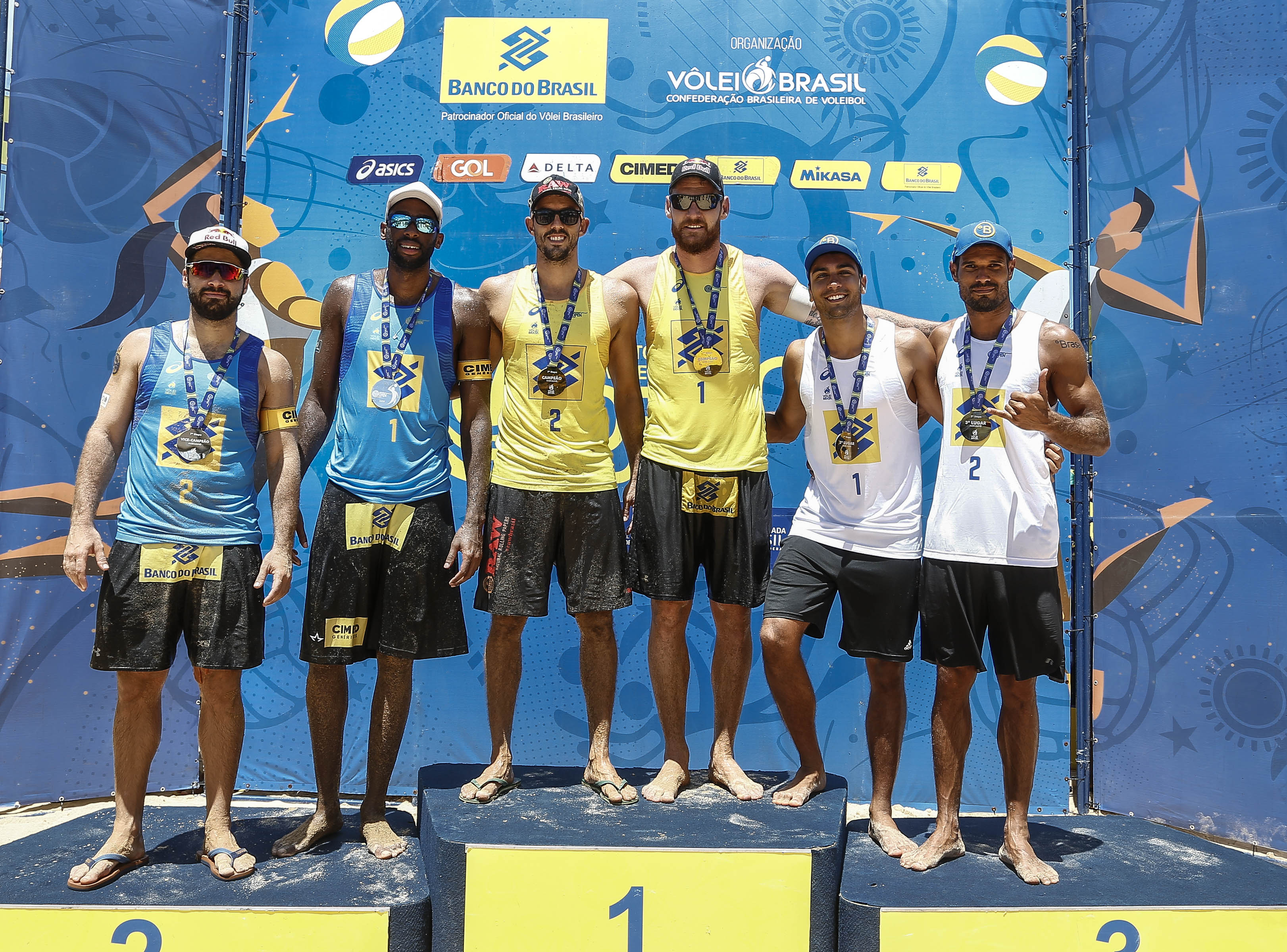 Alison/Oscar supera Evandro/Bruno no tie-break e leva o ouro na Paraíba