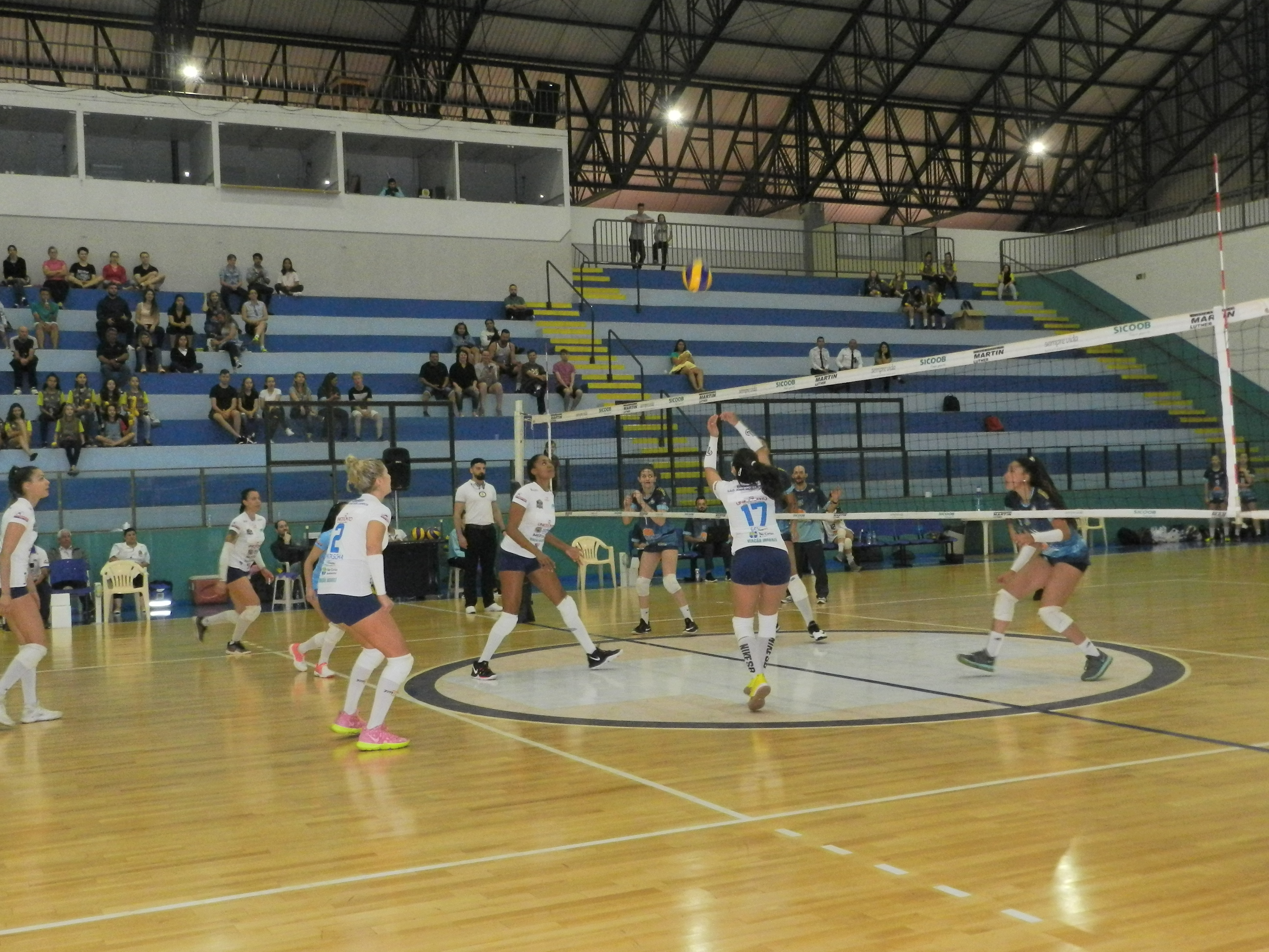 Atacadão/Agee (SP) e ACV/PMC/Chape/Uno (SC) vencem e vão à Superliga B