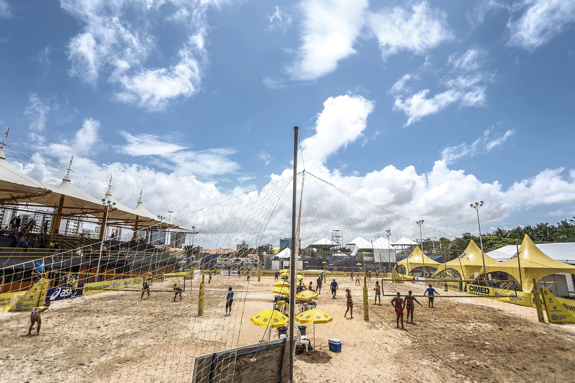 Atleta mais experiente e brasileira radicada nos EUA avançam em São Luís (MA)