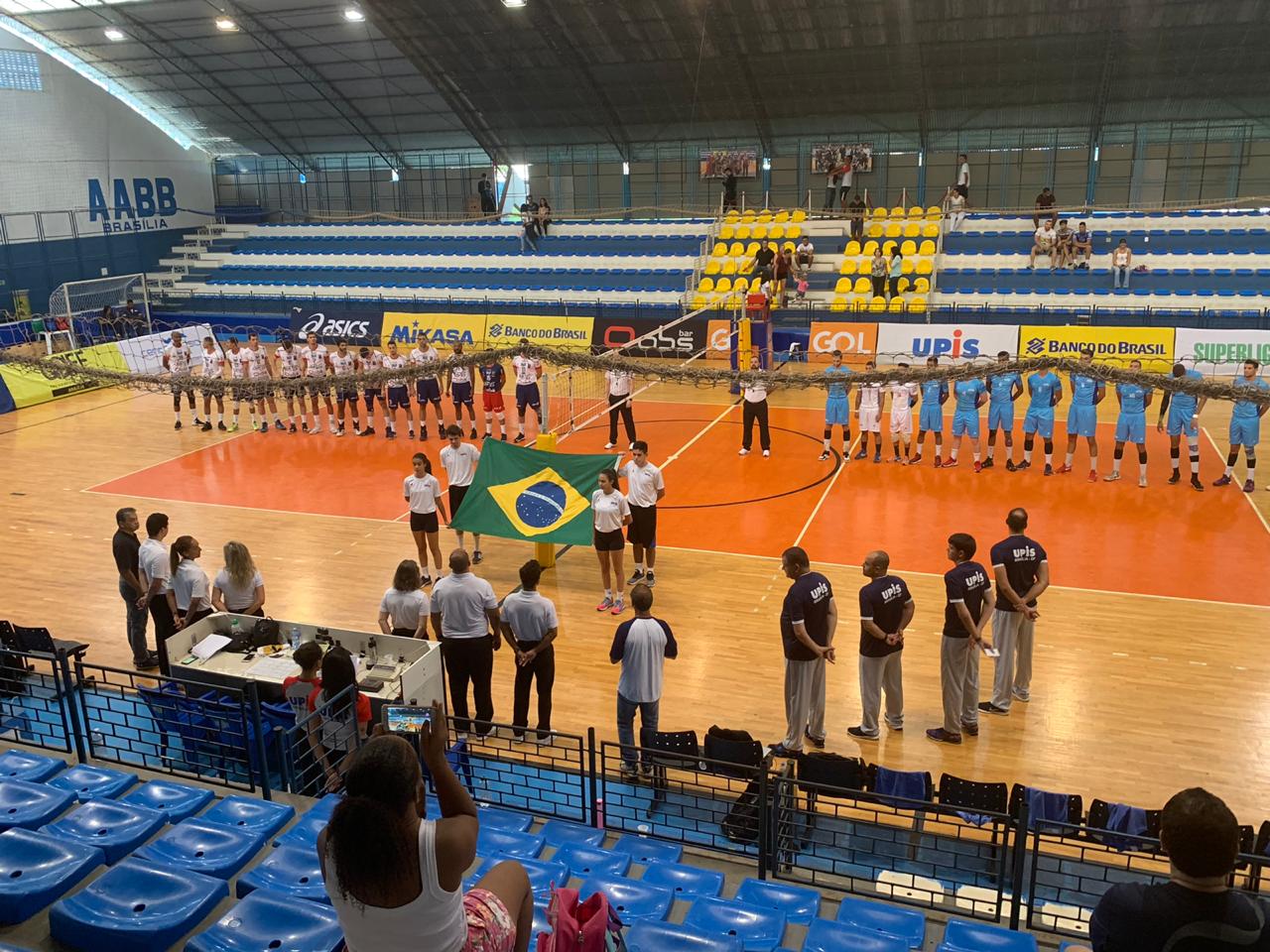 Botafogo, Apan Blumenau, Anápolis Vôlei e Lavras Vôlei largam na frente no playoff