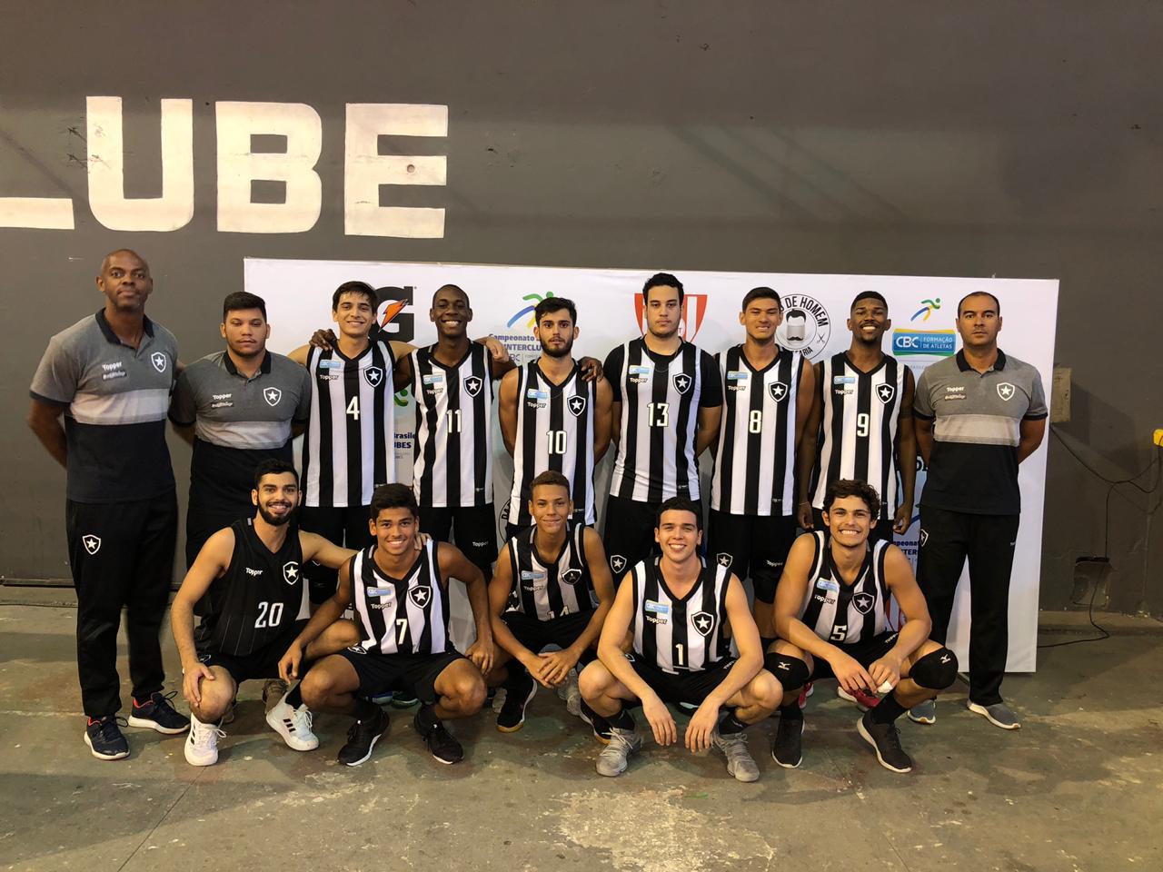 Botafogo, Flamengo e Minas seguem invictos no Rio