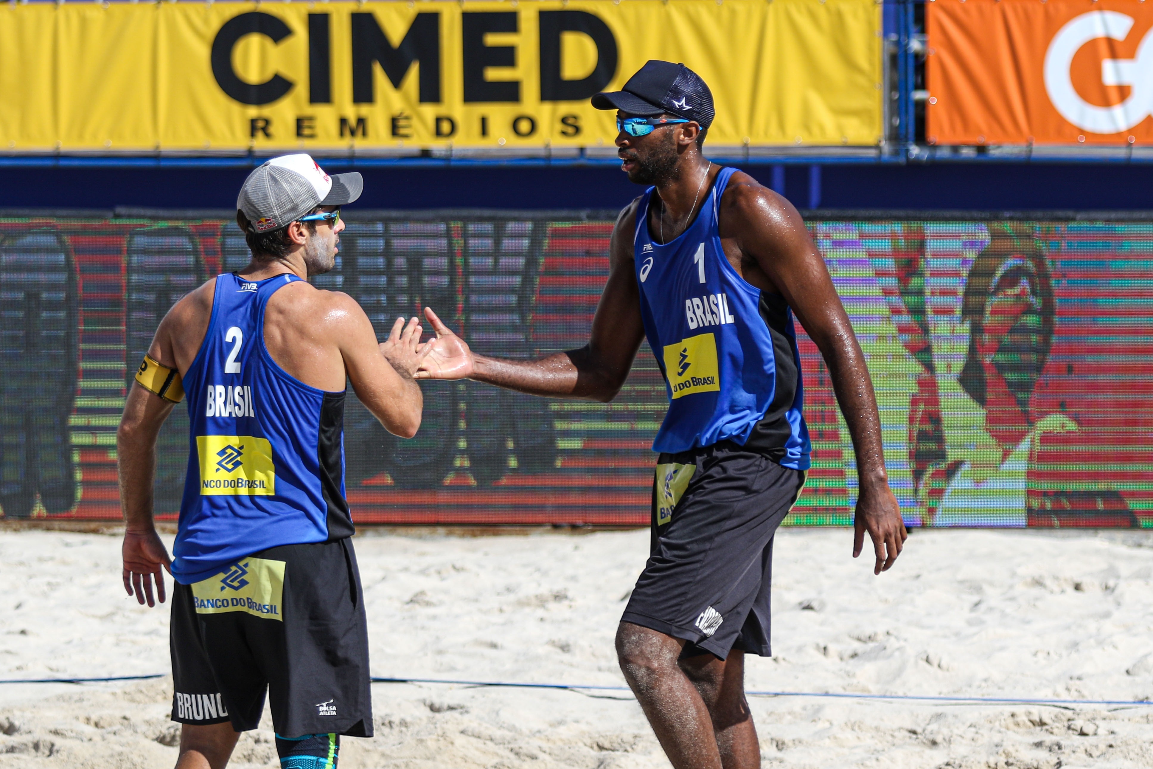 Brasil avança com três duplas para a fase eliminatória no naipe masculino