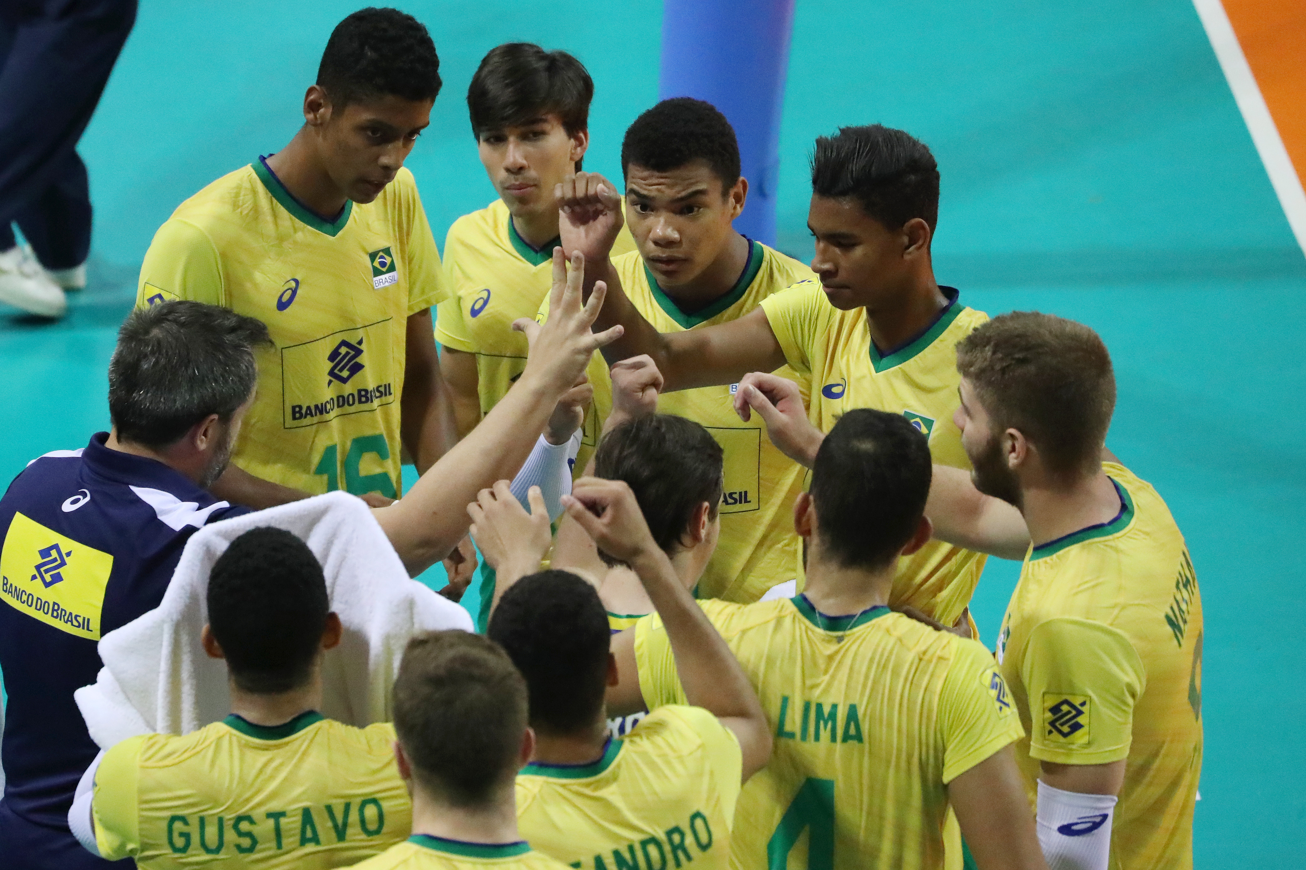 Brasil bate Taiwan por 3 sets a 0 e se classifica para próxima fase