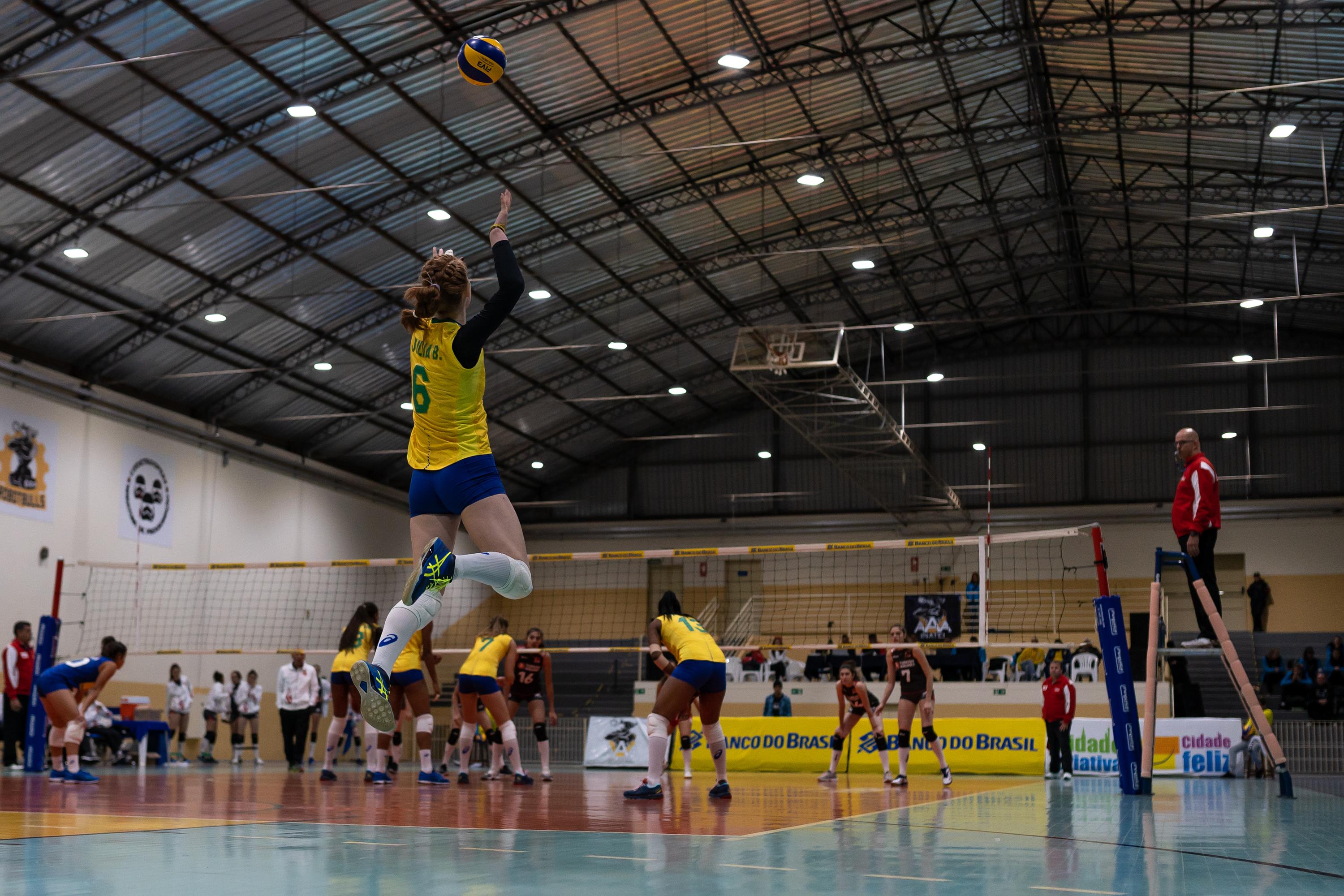 Brasil supera a Turquia na estreia do Desafio Internacional de Voleibol