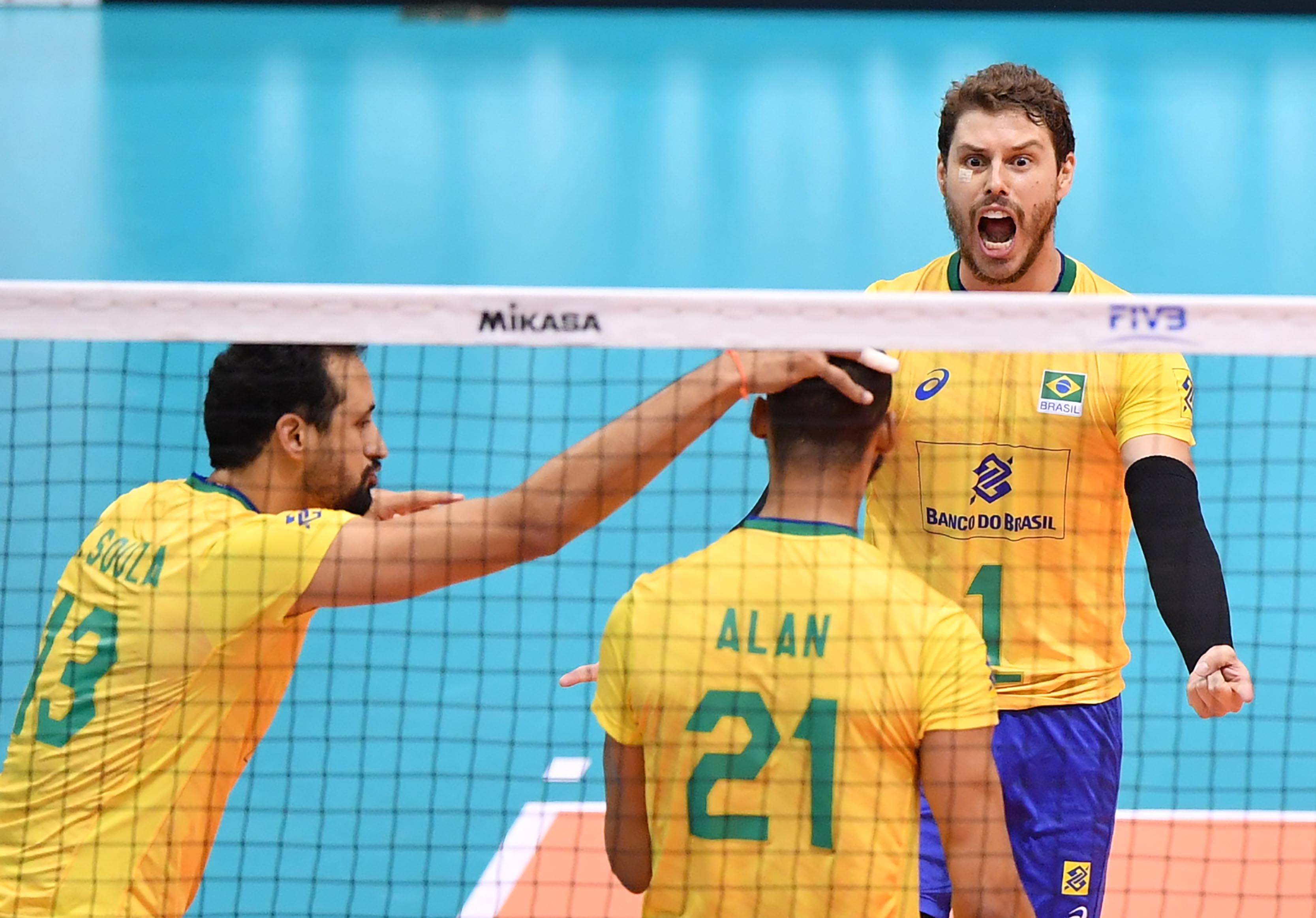 Brasil vence a Rússia por 3 sets a 0