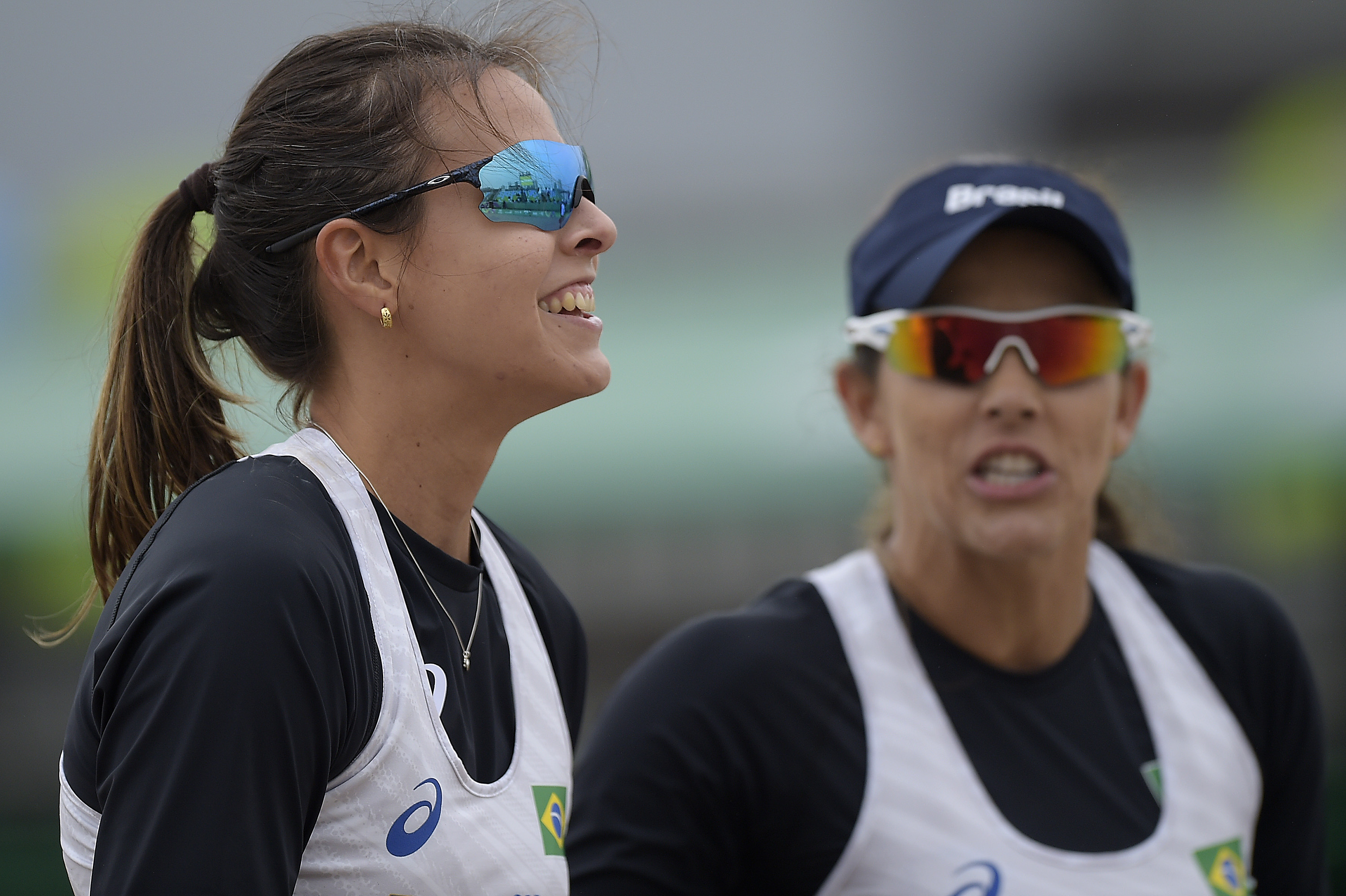 Carol Horta e Ângela são superadas na semifinal e buscam o bronze