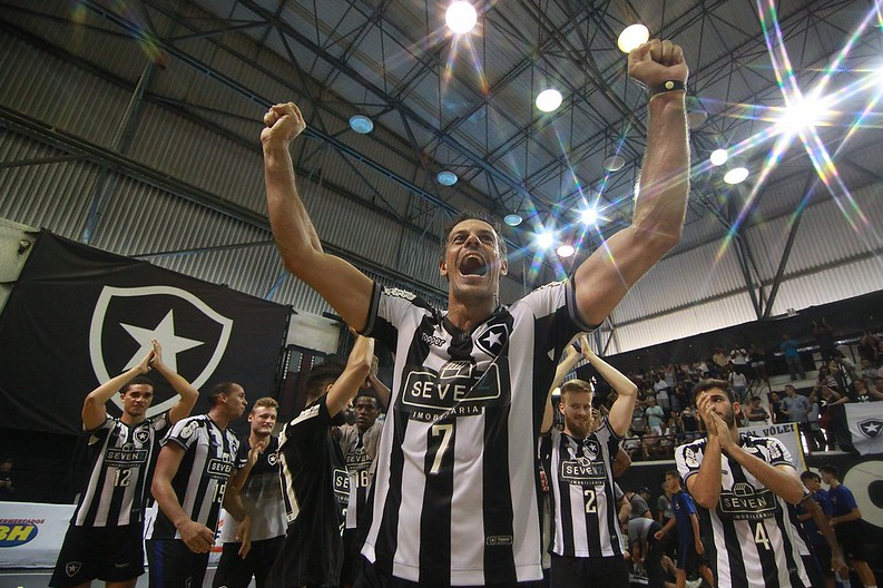 Com mescla entre juventude e experiência, Botafogo conquista vaga na elite